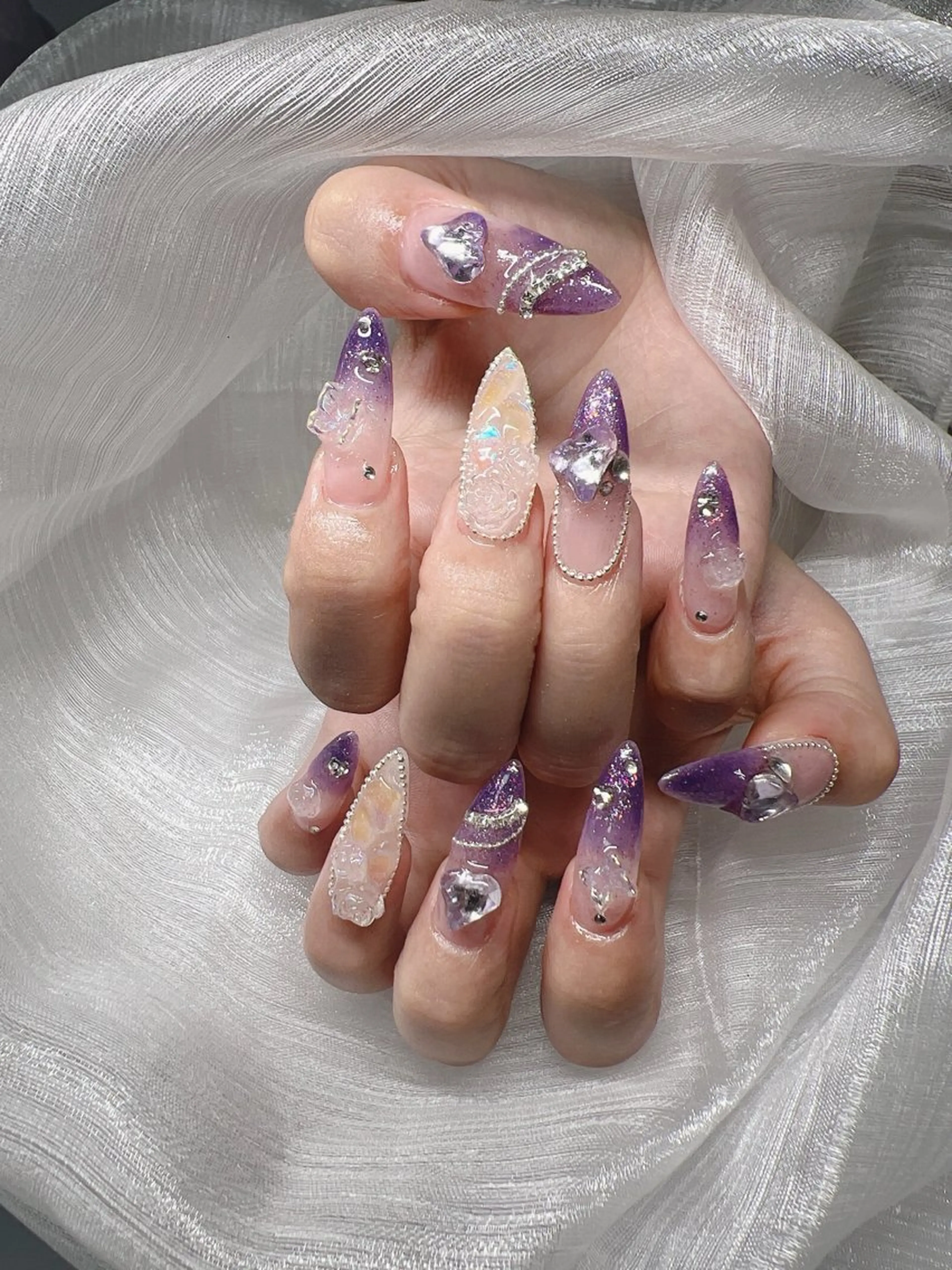 ネイル 長さ出し グラデーション 卒業式 キラキラネイル マグネットネイル ハンドネイル Lee Nailsのネイルデザイン