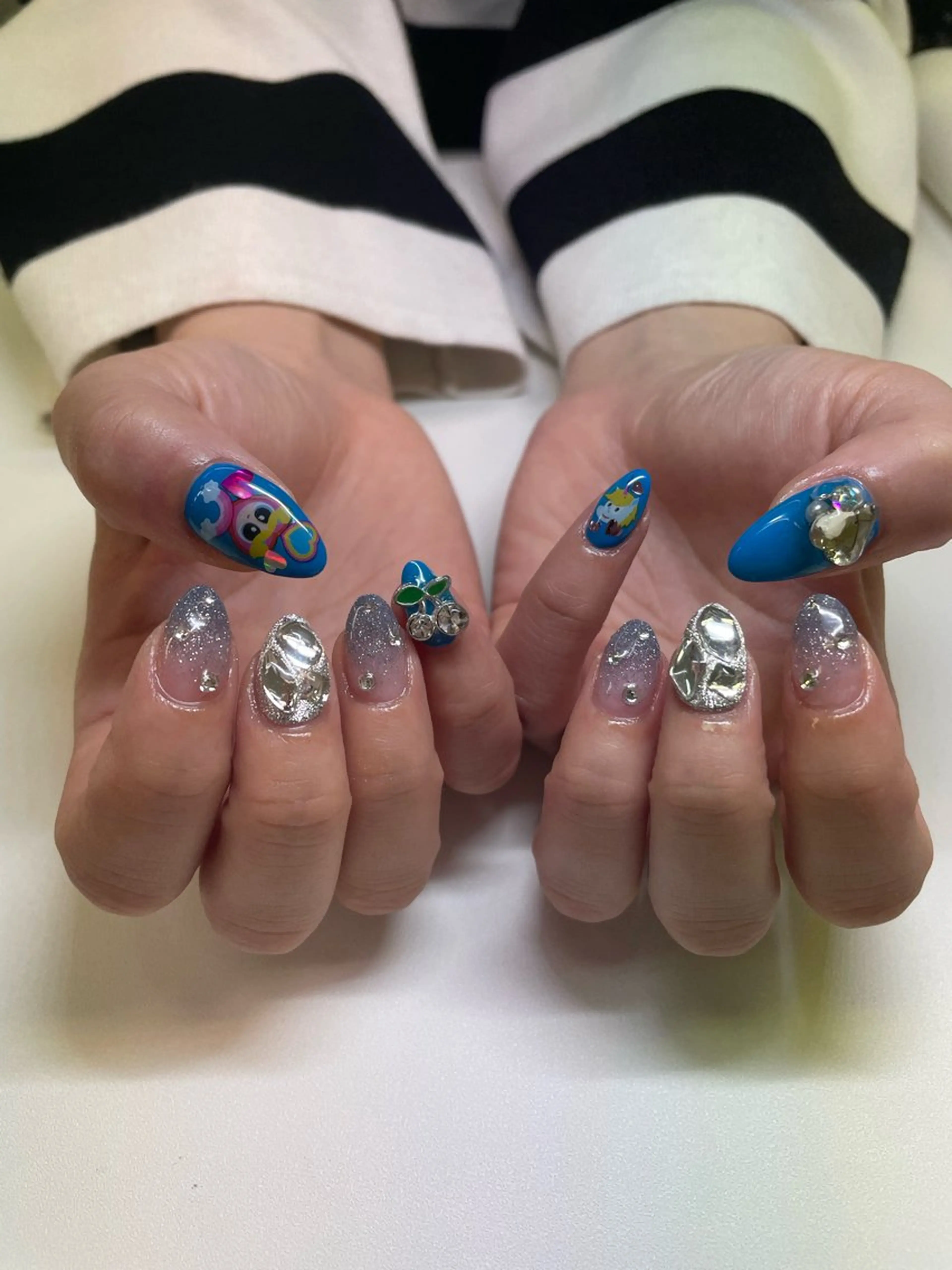 ネイル VENUS BELT AYAKAのネイルデザイン