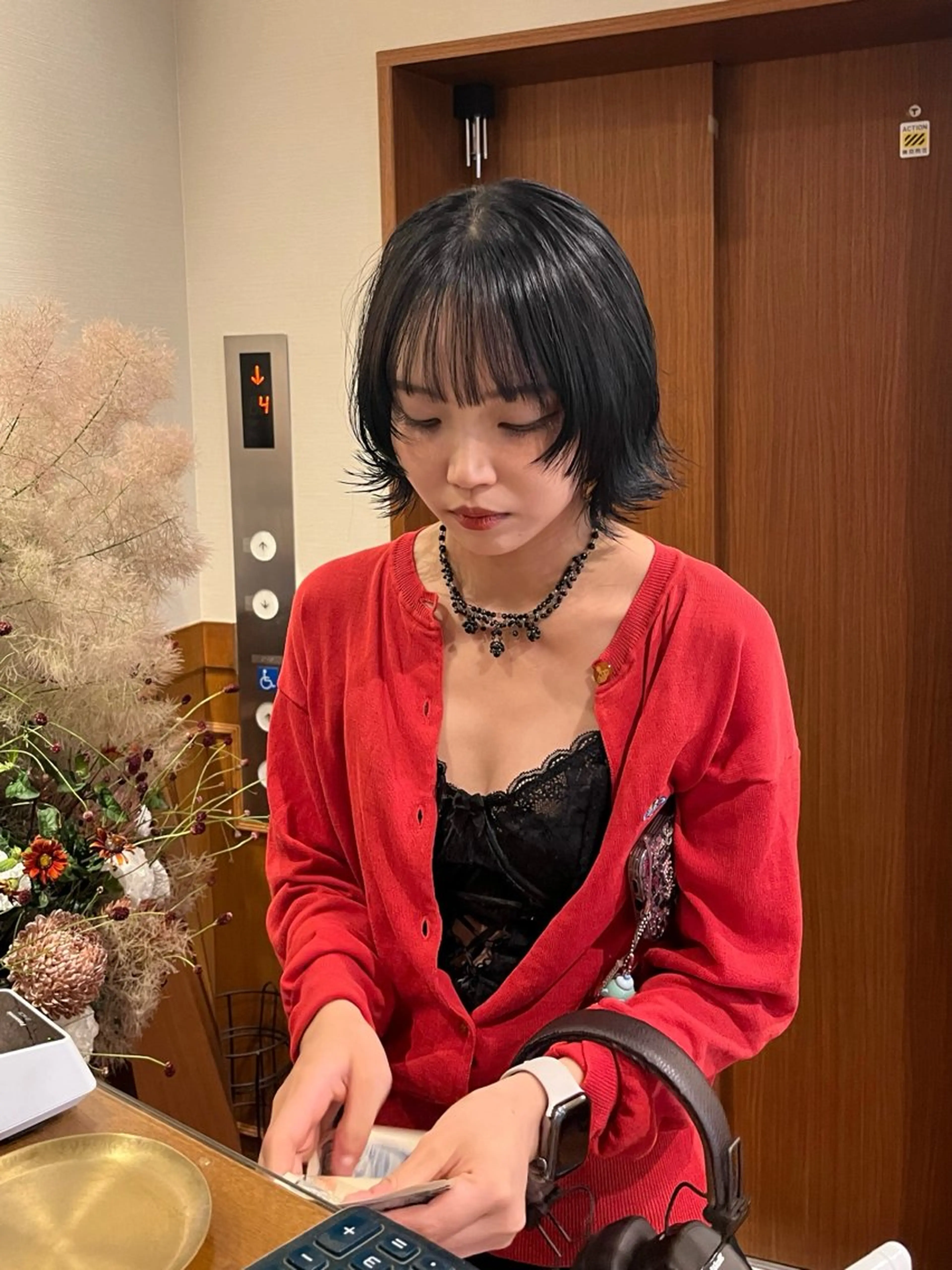 ミディアム カット ヘアカラー 外国人風レイヤー パーマYukiのヘアスタイル