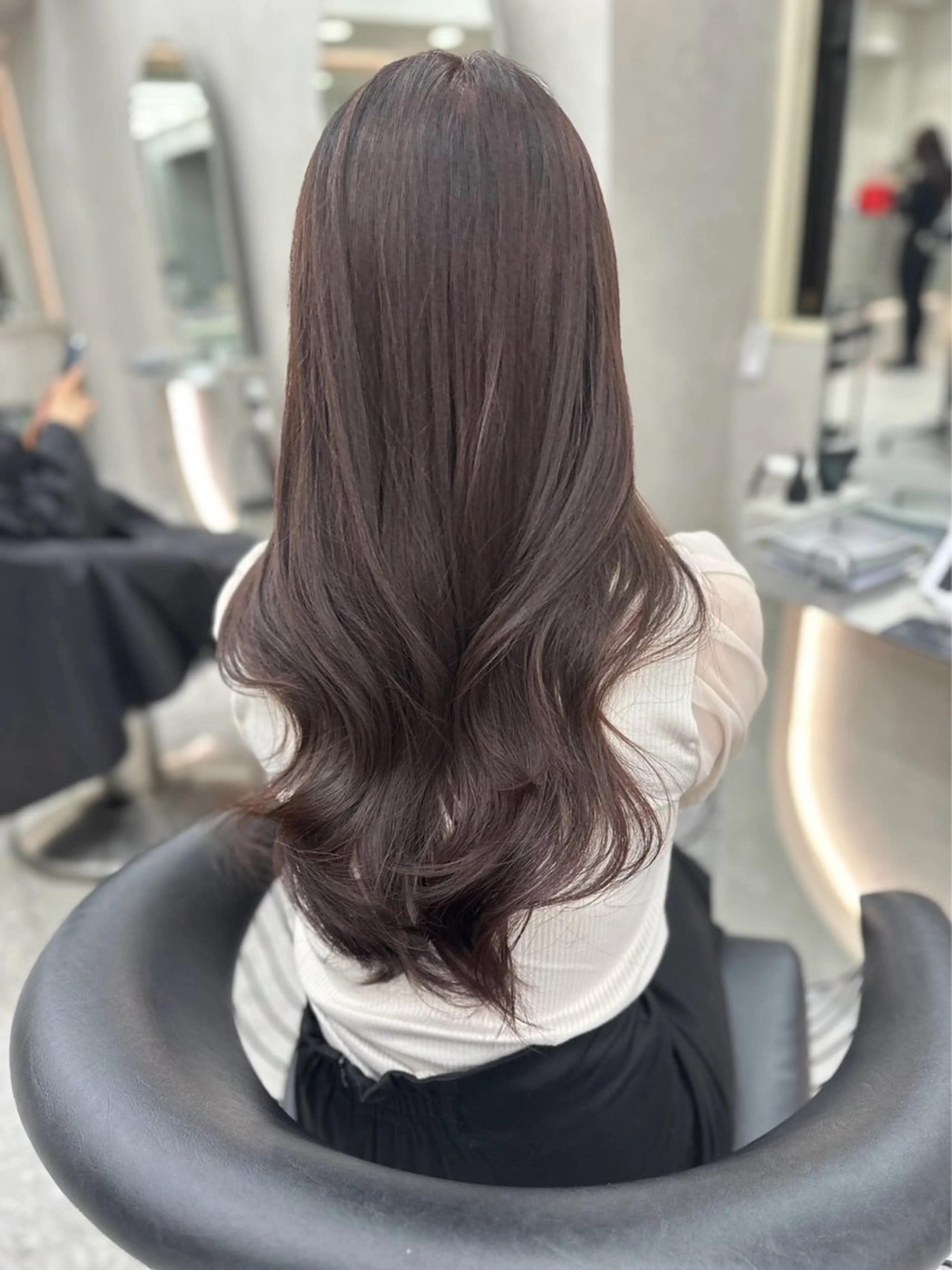 ロング カラー MOMOHA/ 🍑レイヤーカットのヘアスタイル