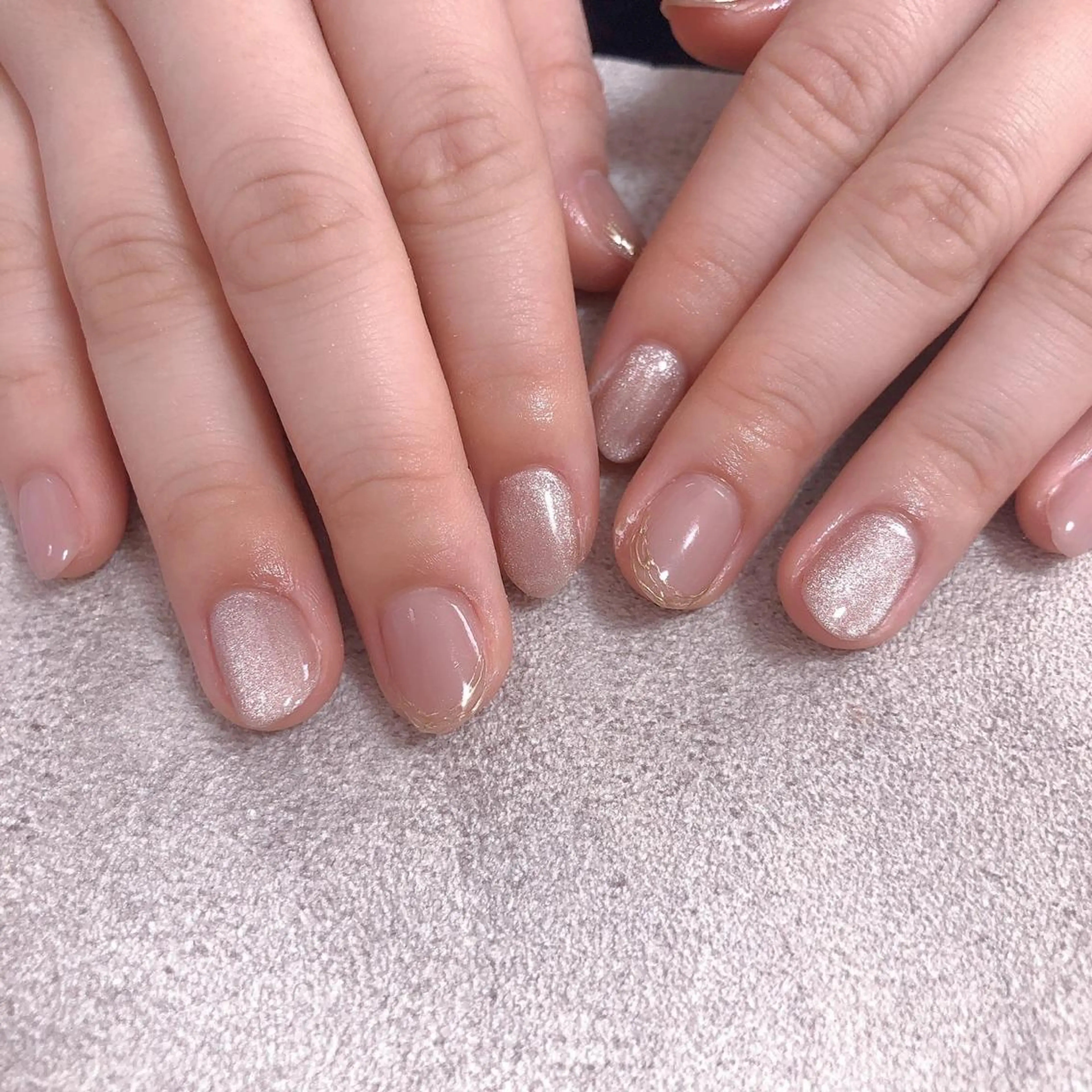 ネイル オーロラネイル フラワーネイル フットネイル フレンチネイル ジェルネイル mogunail &blowのネイルデザイン