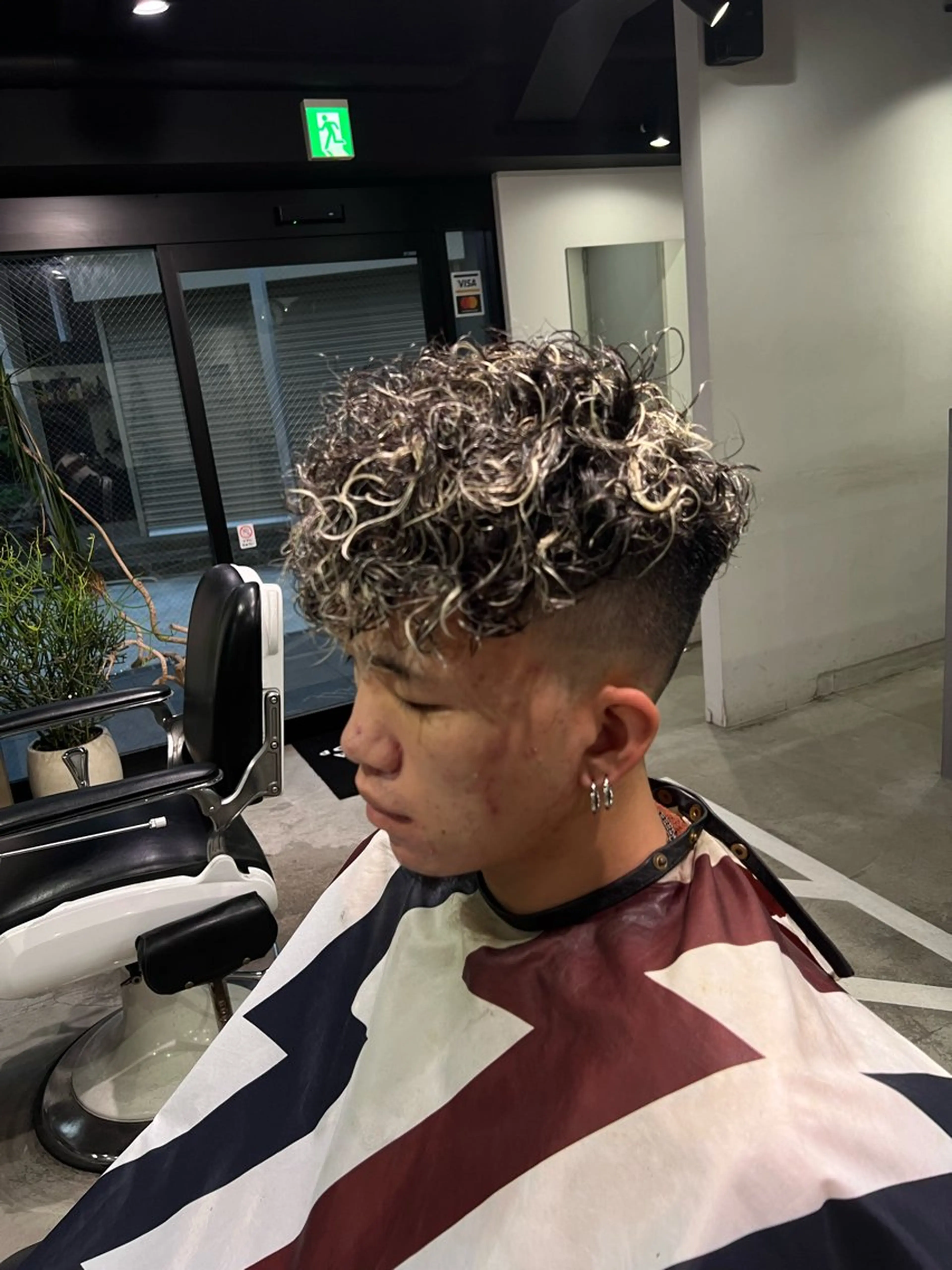 ミディアム パーマ FUJIYAMA BARBER SHOP所属・朝陽 /メンズヘア特化のヘアスタイル