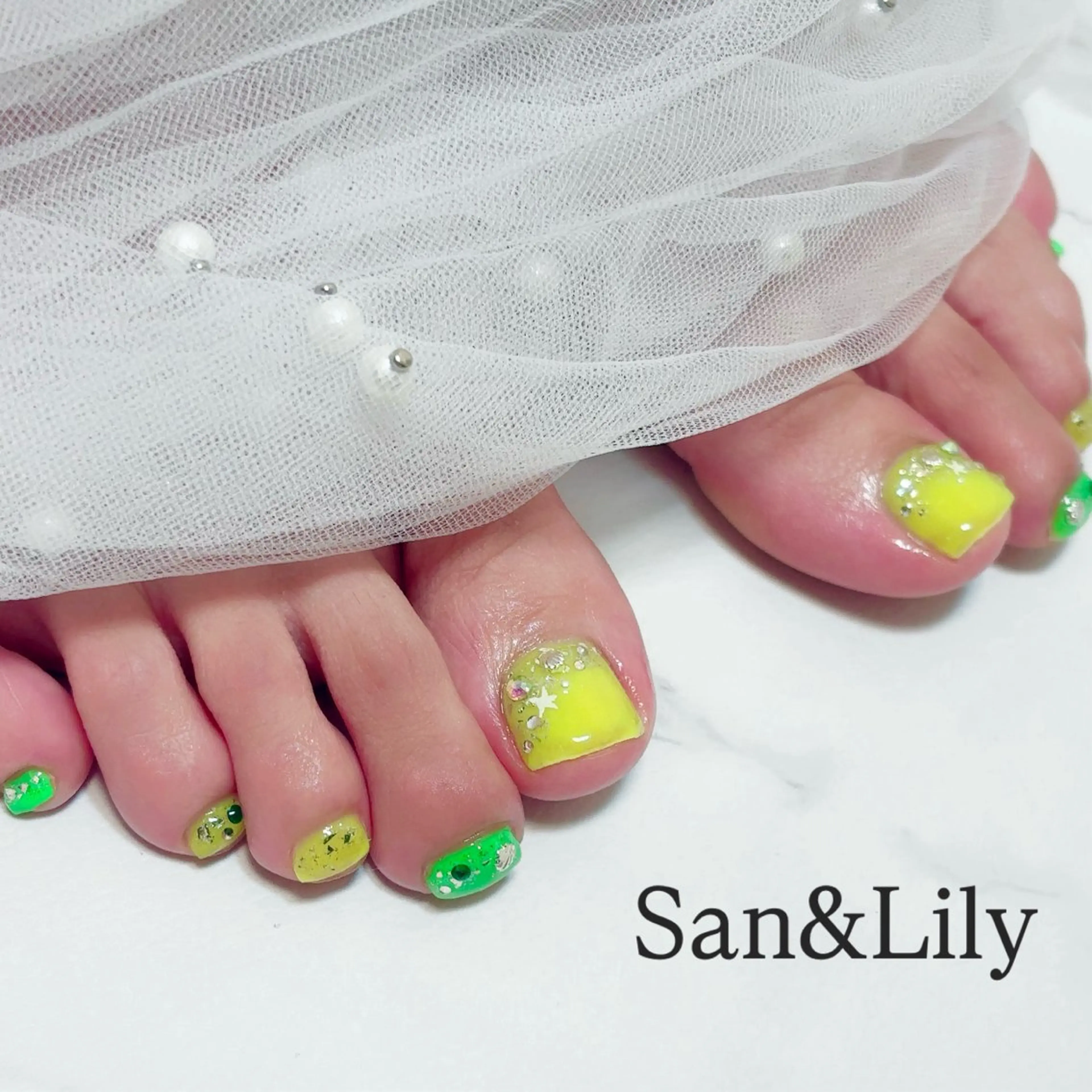 ネイル フットネイル San＆Lily madokaのネイルデザイン