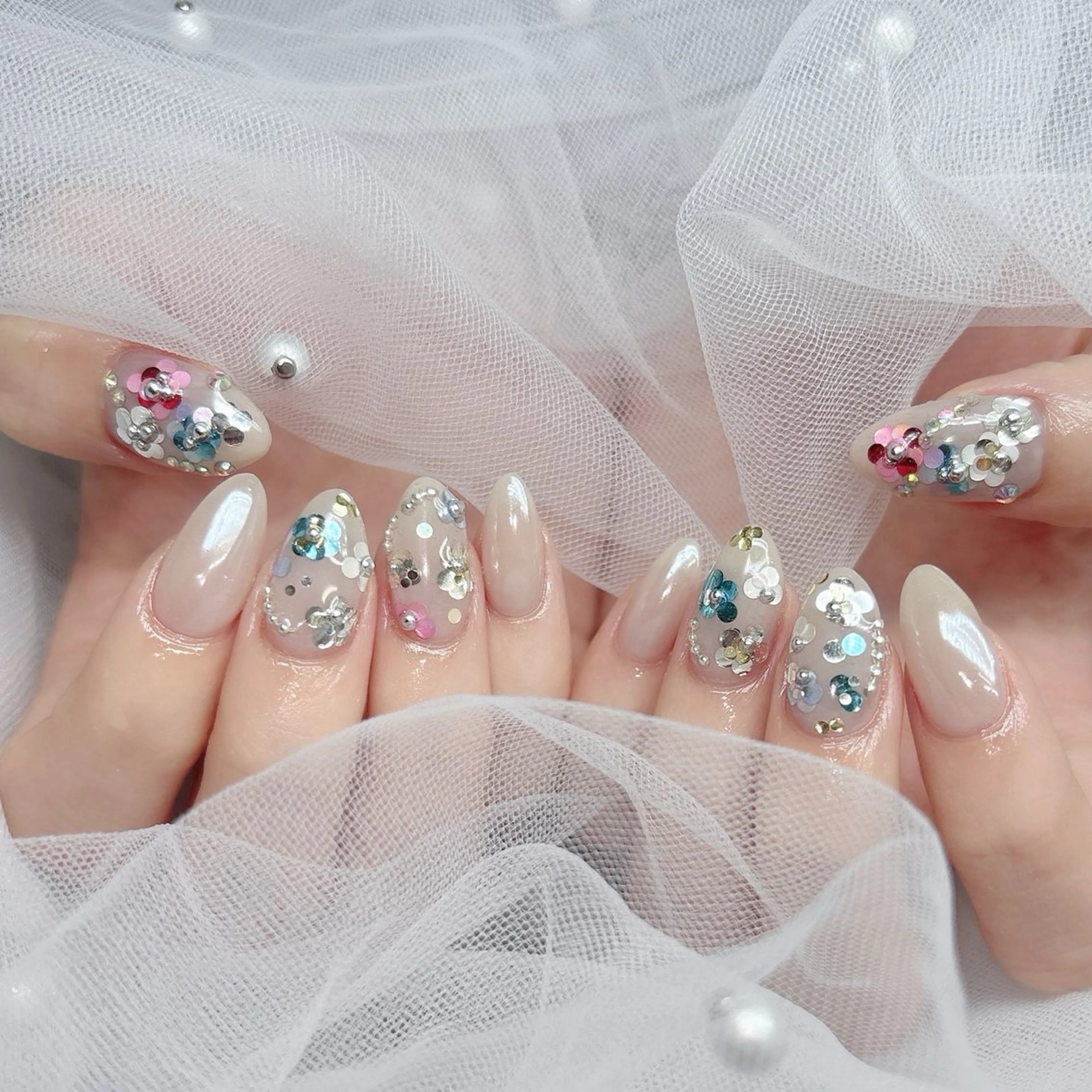 ネイル ミラーネイル 春ネイル ハンドネイル ハンドケア 心斎橋Salon Epokkuのネイルデザイン