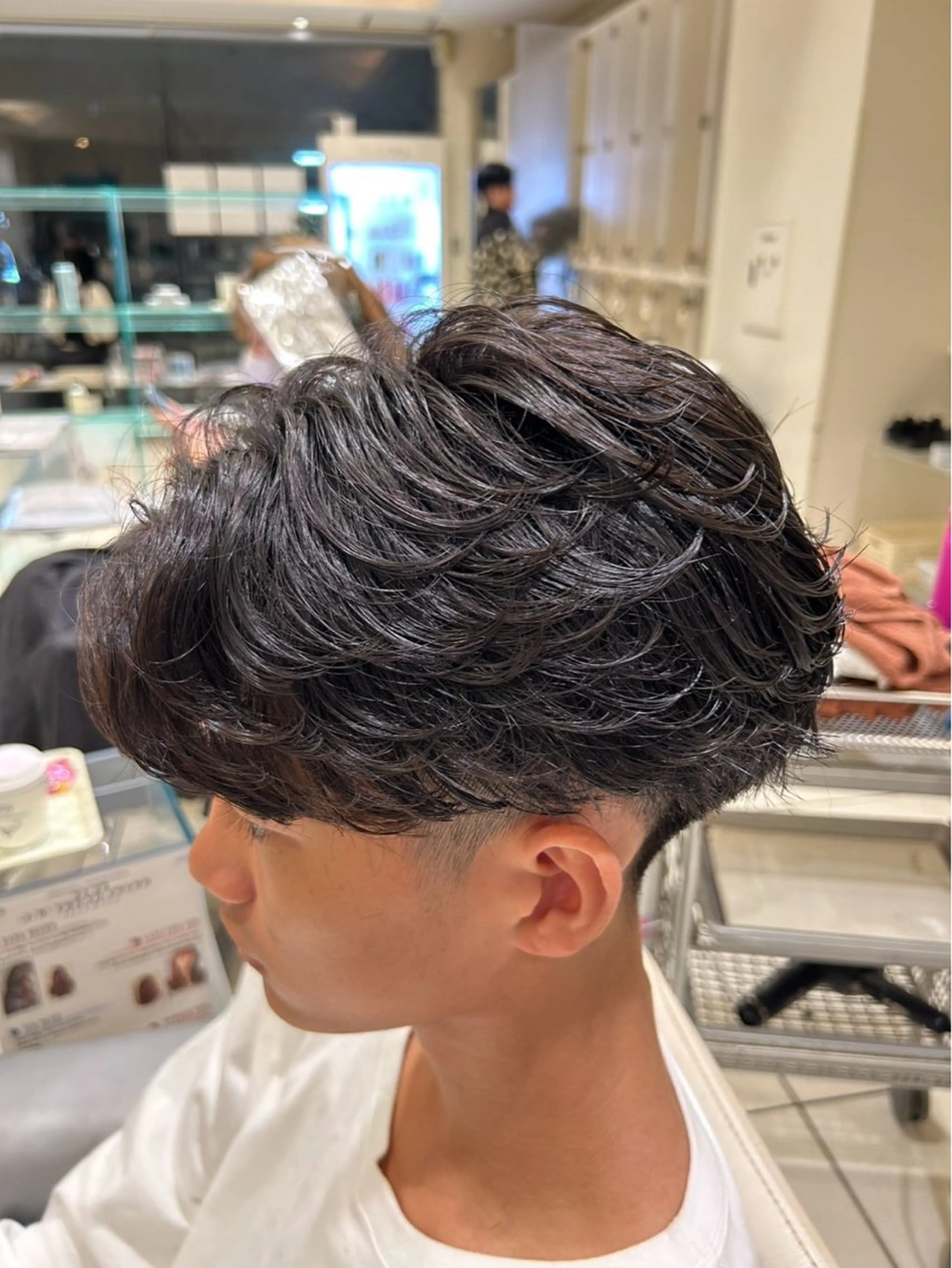 キッズ カット 海希/ブリーチ透明カ ラー/レイヤーカットのヘアスタイル