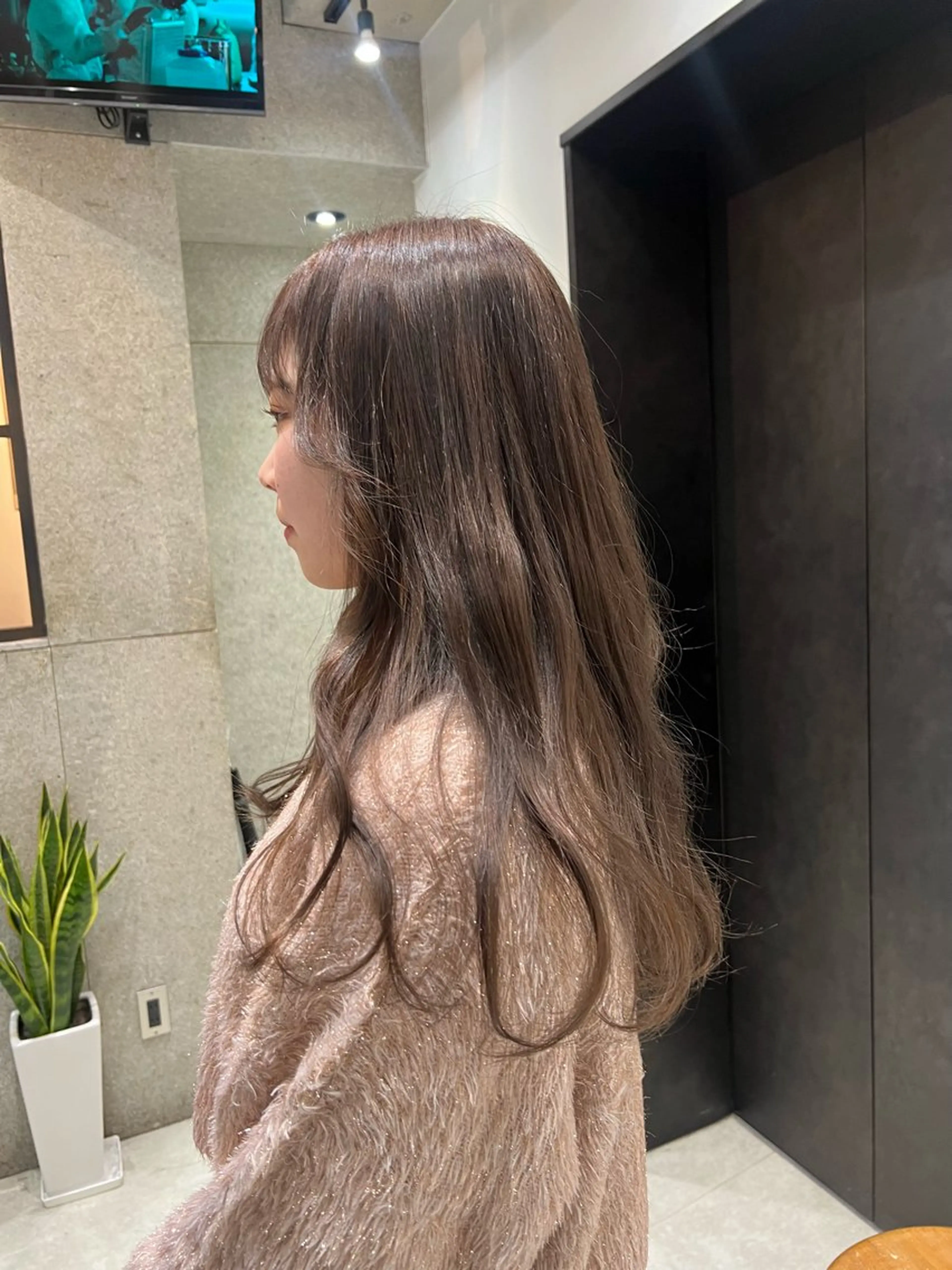 ロング カラー アディクシーカラー 透明感カラー グレージュ ヘアカラー 🌿ニュアンス/髪質 改善🌿Fukudaのヘアスタイル