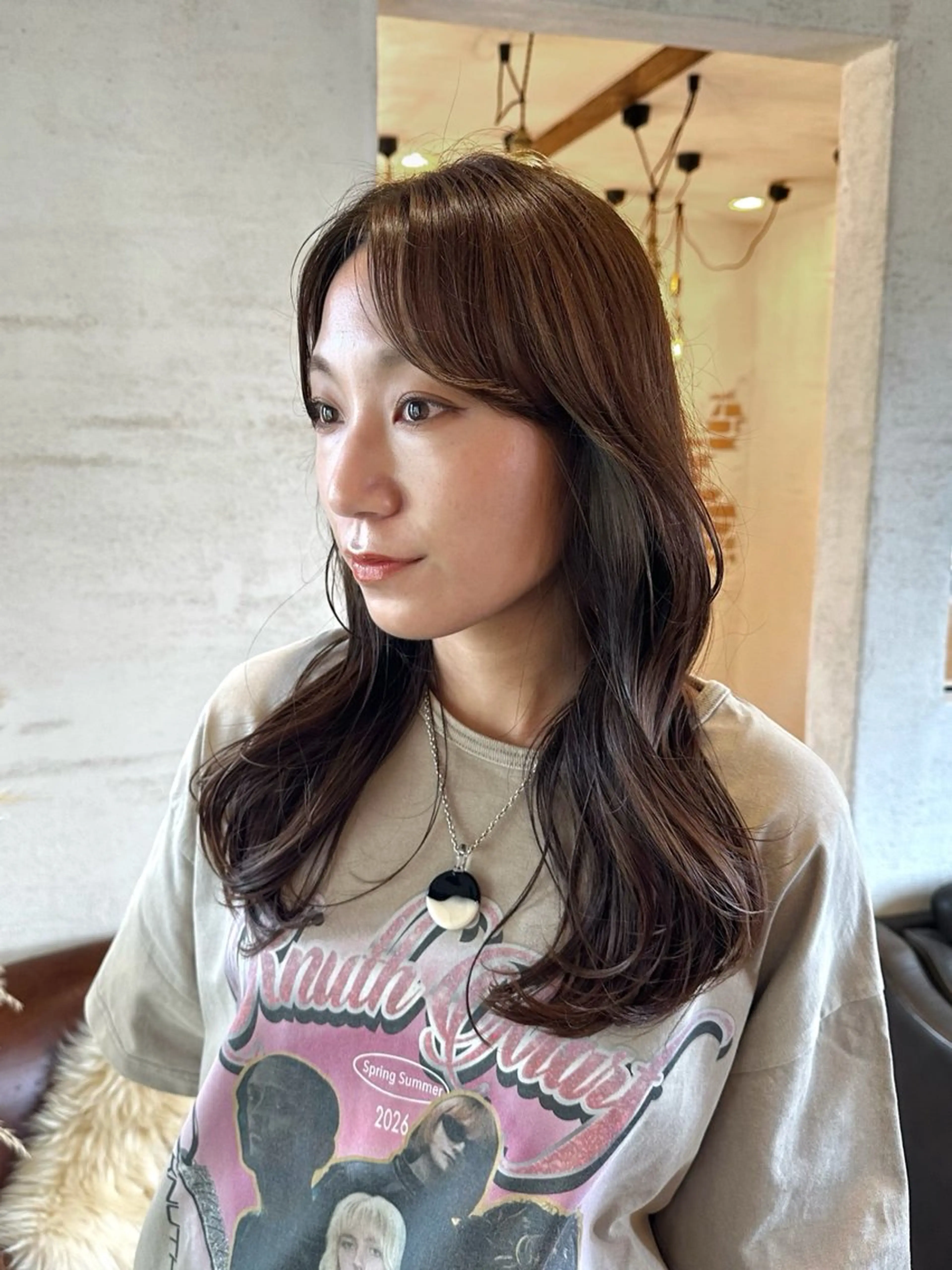 ミディアム カラー レイヤーカット カット ヘアカラー トリートメント 井上 三沙希のヘアスタイル