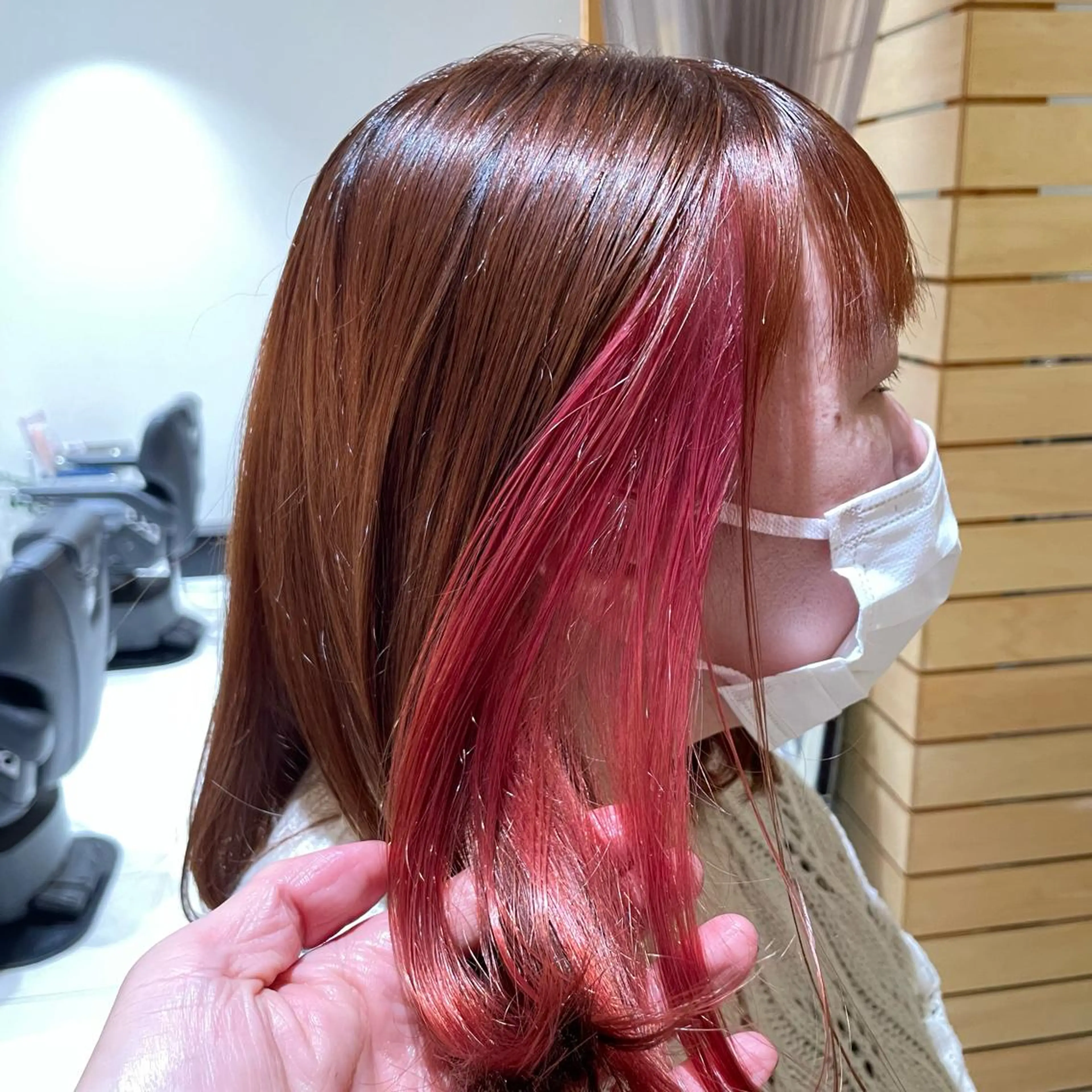 セミロング カラー ブロンド インナーカラー ピンクカラー ヘアカラー トリートメント ✨髪質改善🎨 杉本賢人のヘアスタイル