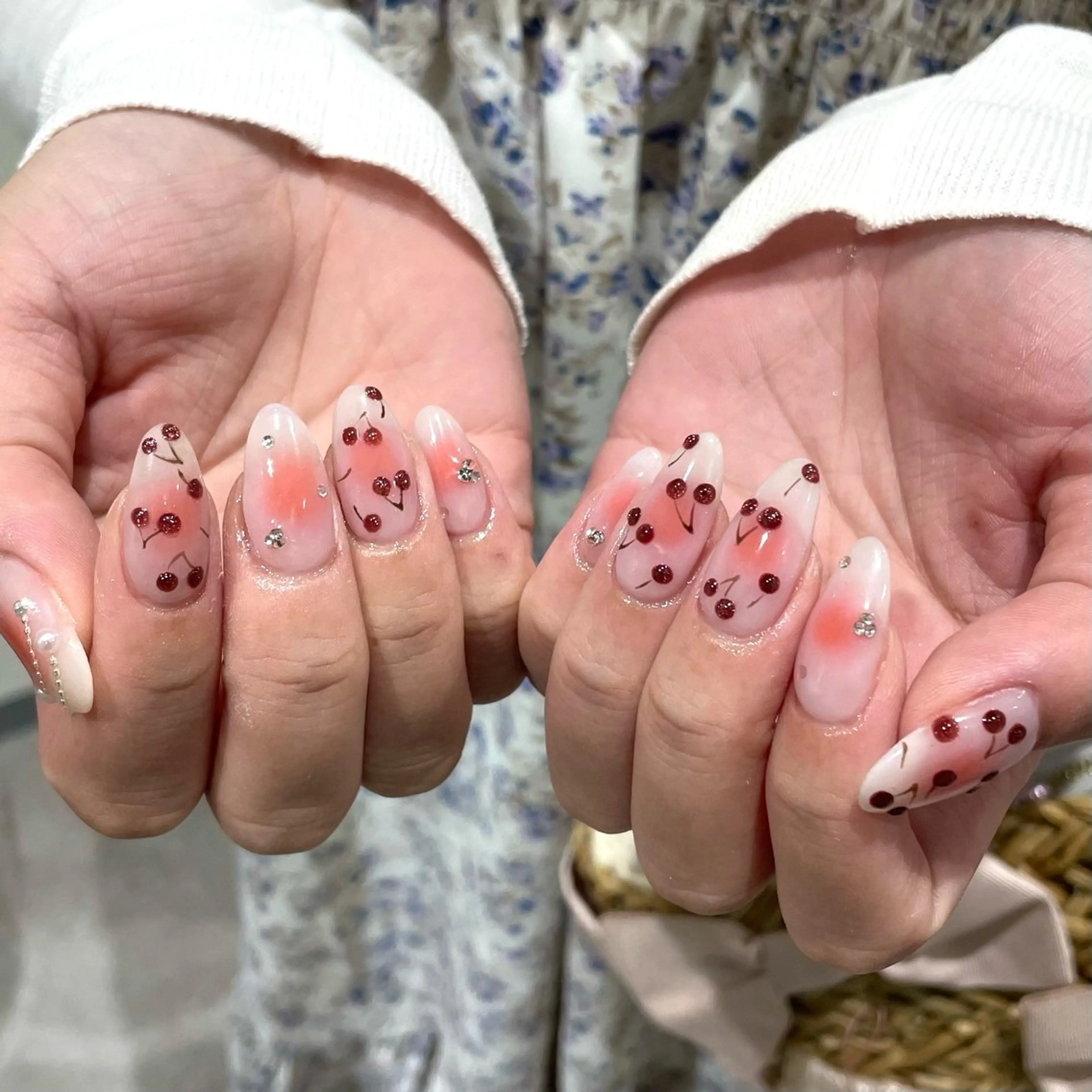 ネイル マグネットネイル ハンドネイル IROHA NAIL Kurumi🪽🫧のネイルデザイン