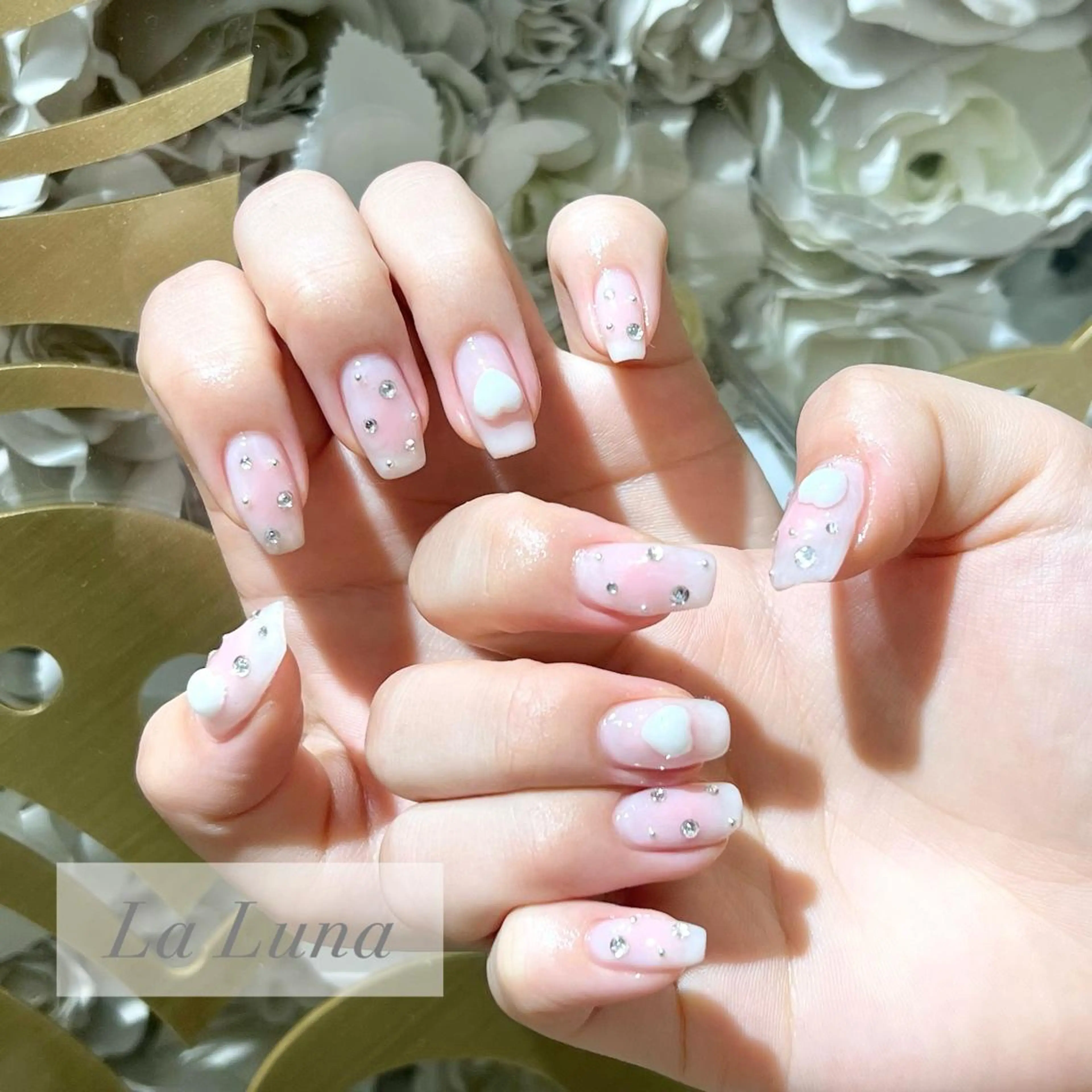 ネイル LaLuna🌙 Natsukiのネイルデザイン