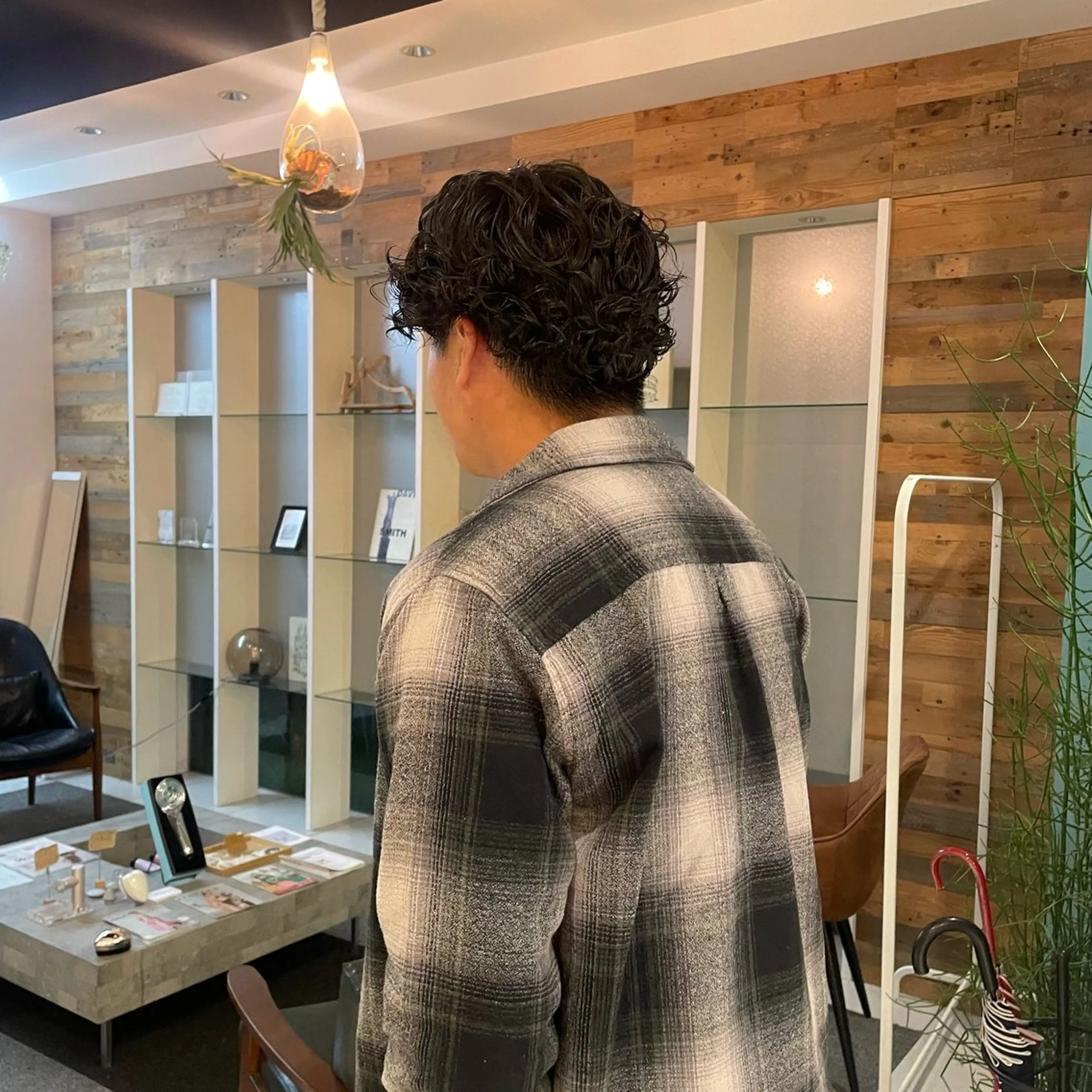 パーマ メンズ ハイトーン/ 髪質改善/ヒロタリカのヘアスタイル