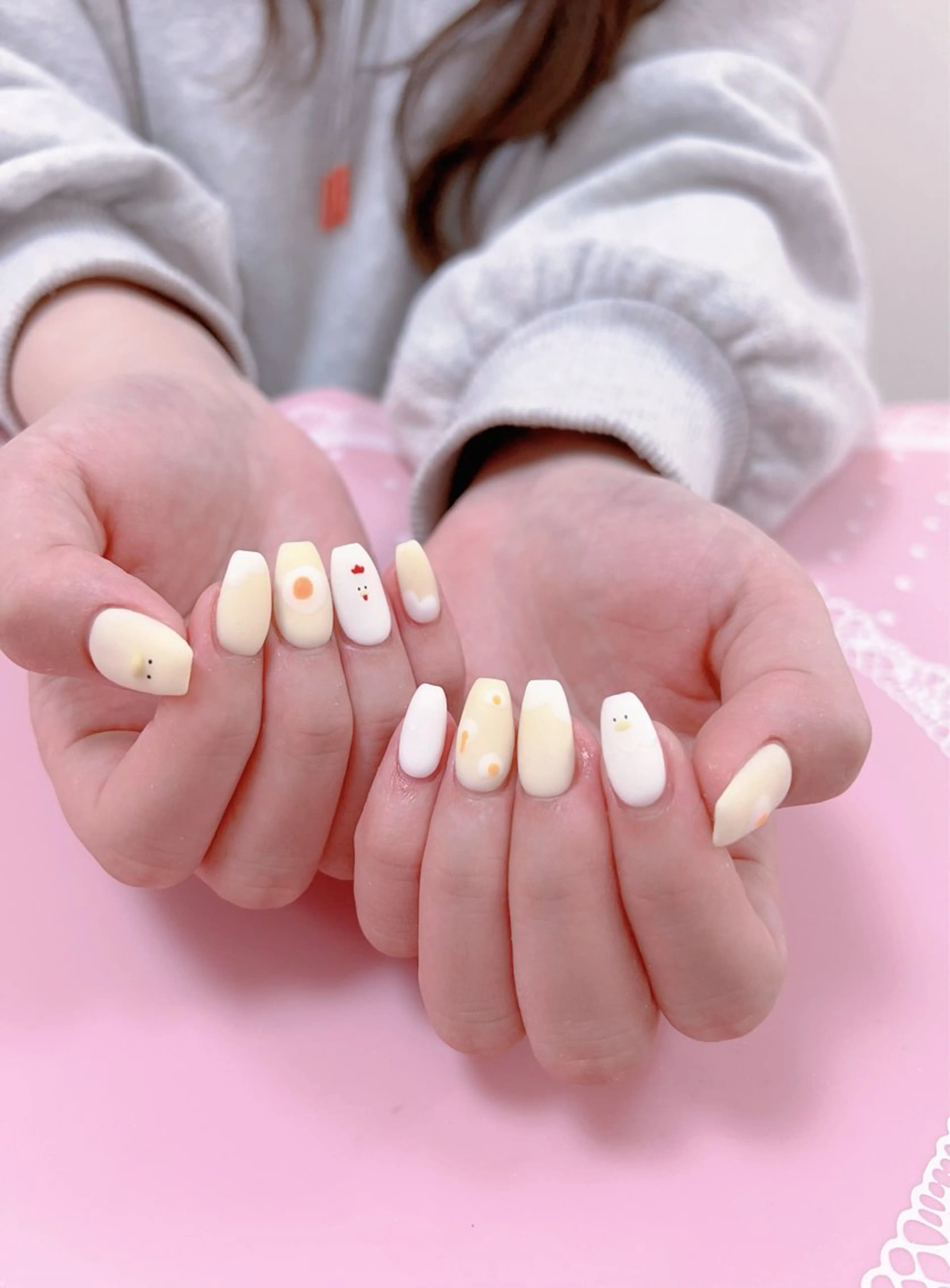 ネイル はぴねす所属・横浜 美夢のネイルデザイン