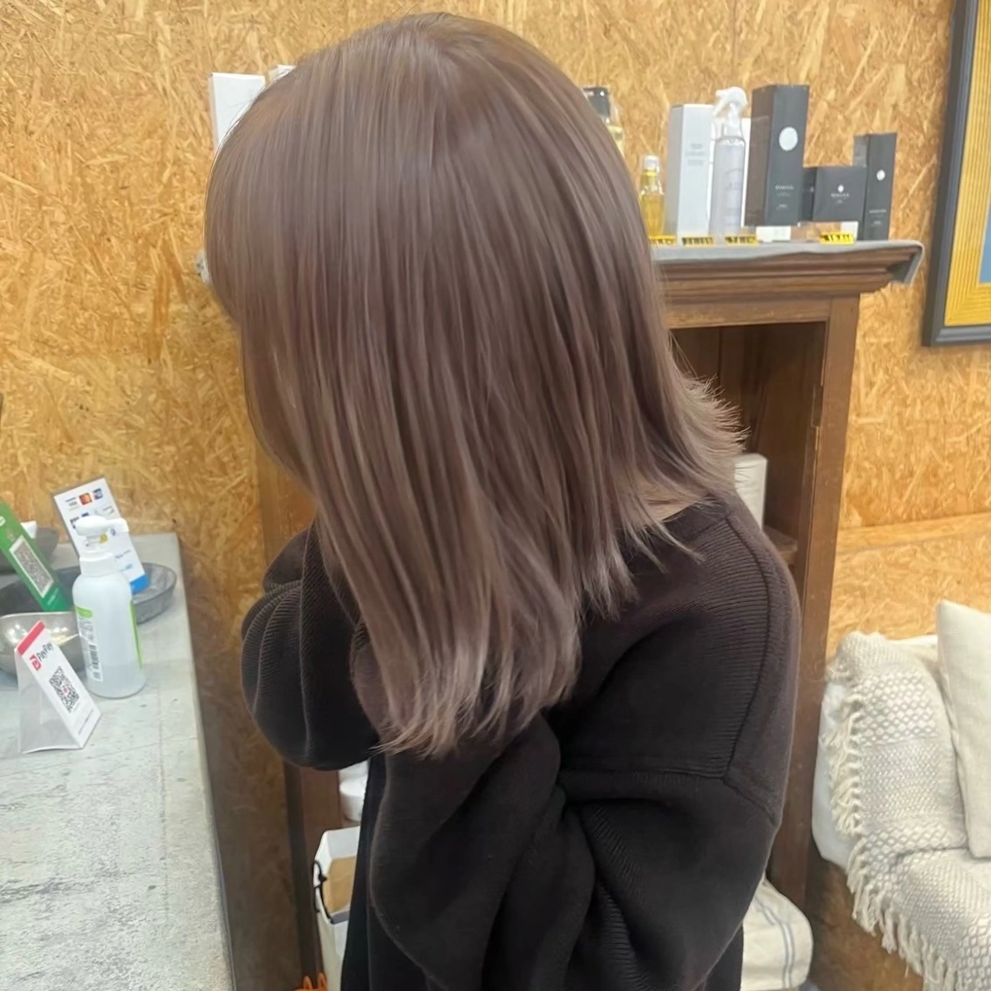 日曜日19:00​〜​限定🩷ブリーチリタッチ+カラー+内部補修トリートメント🩷の写真