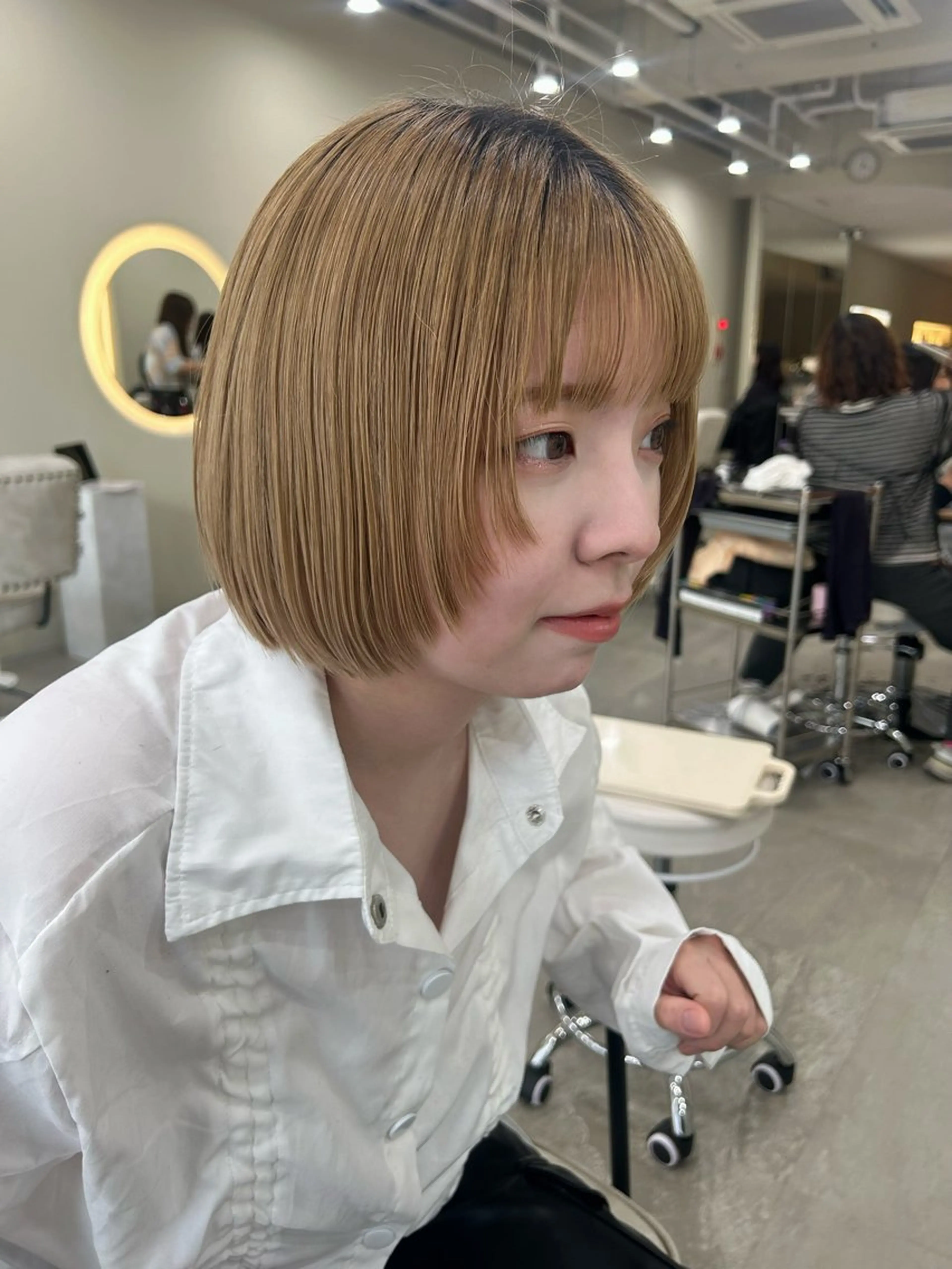 ショート カラー ボブ レイヤーカット カット 透明感カラー レイヤー/むつきのヘアスタイル