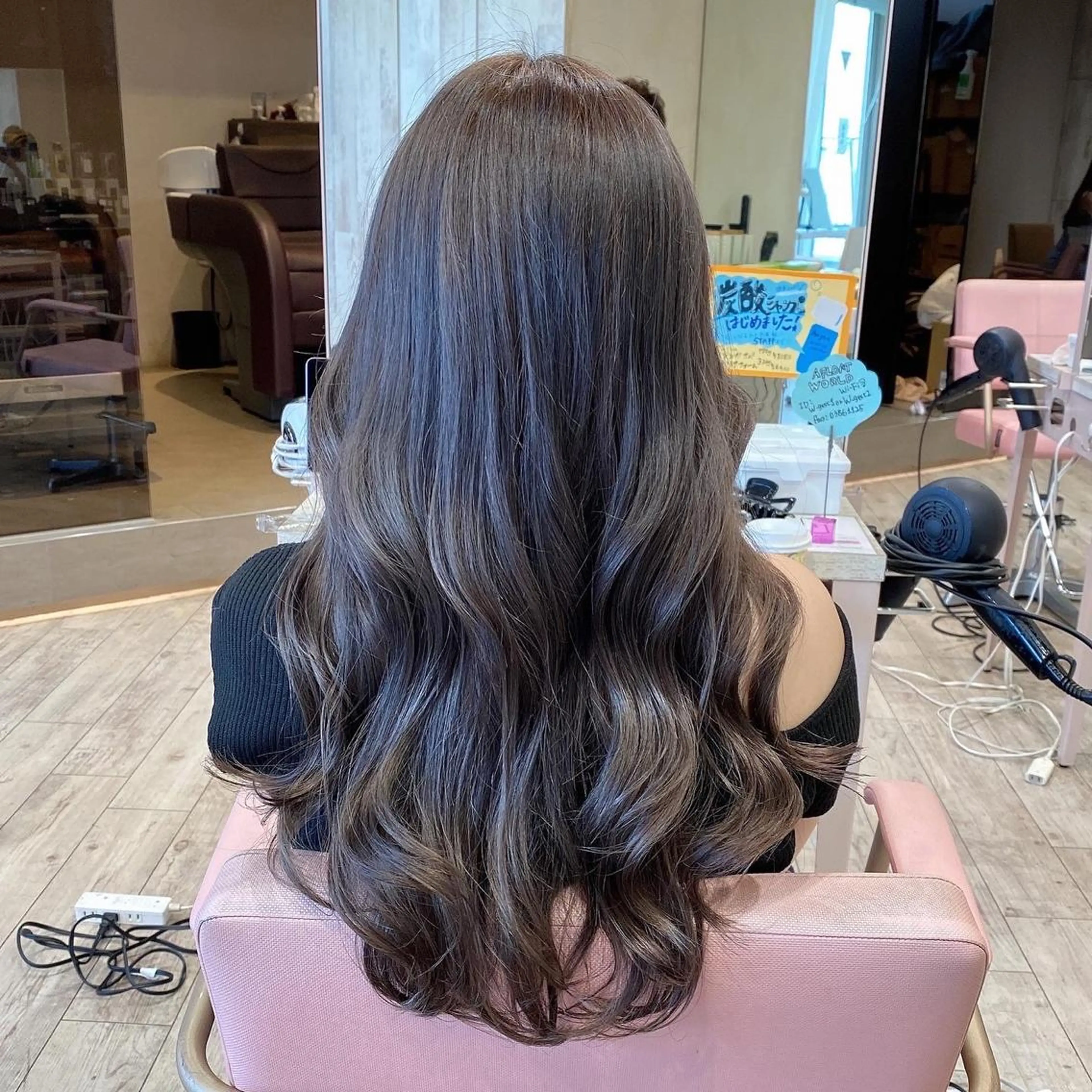 ロング カラー カット ヘアカラー トリートメント 顔まわりカット🌟 くびれヘア/寺門遥輝のヘアスタイル