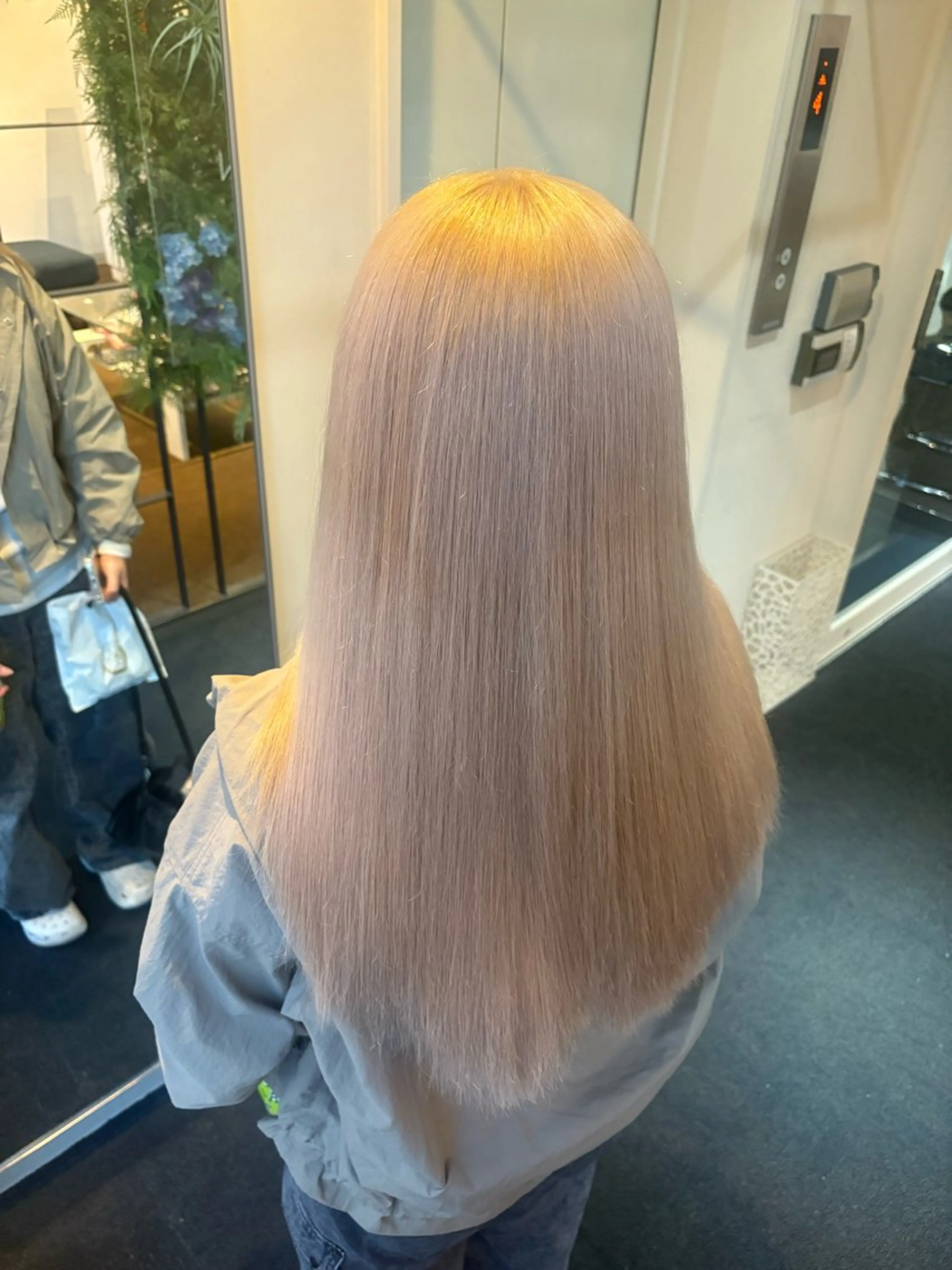 新規限定 ホワイトブリーチカラー等デザインカラーの写真