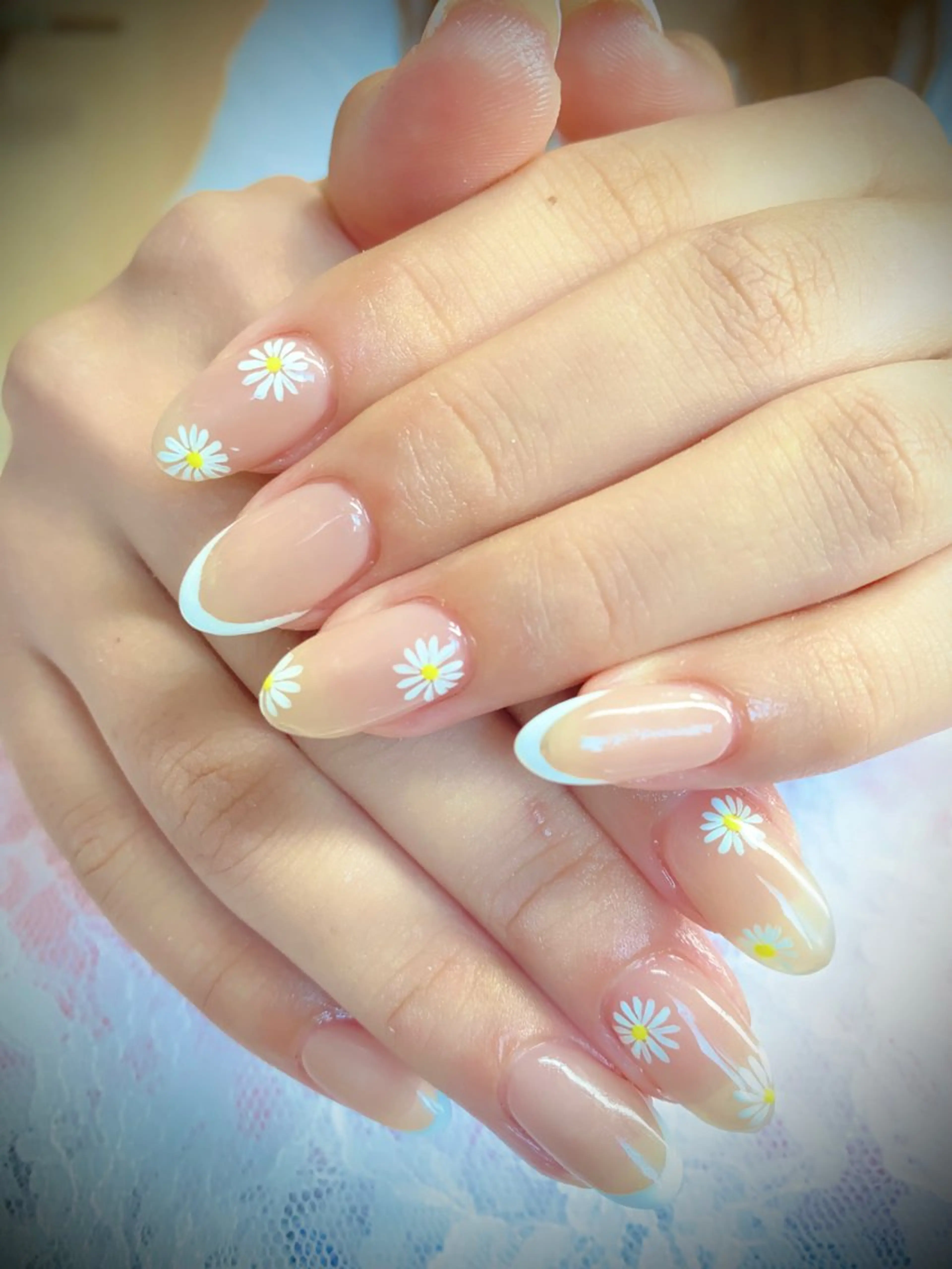 花アート+フレンチネイルの写真