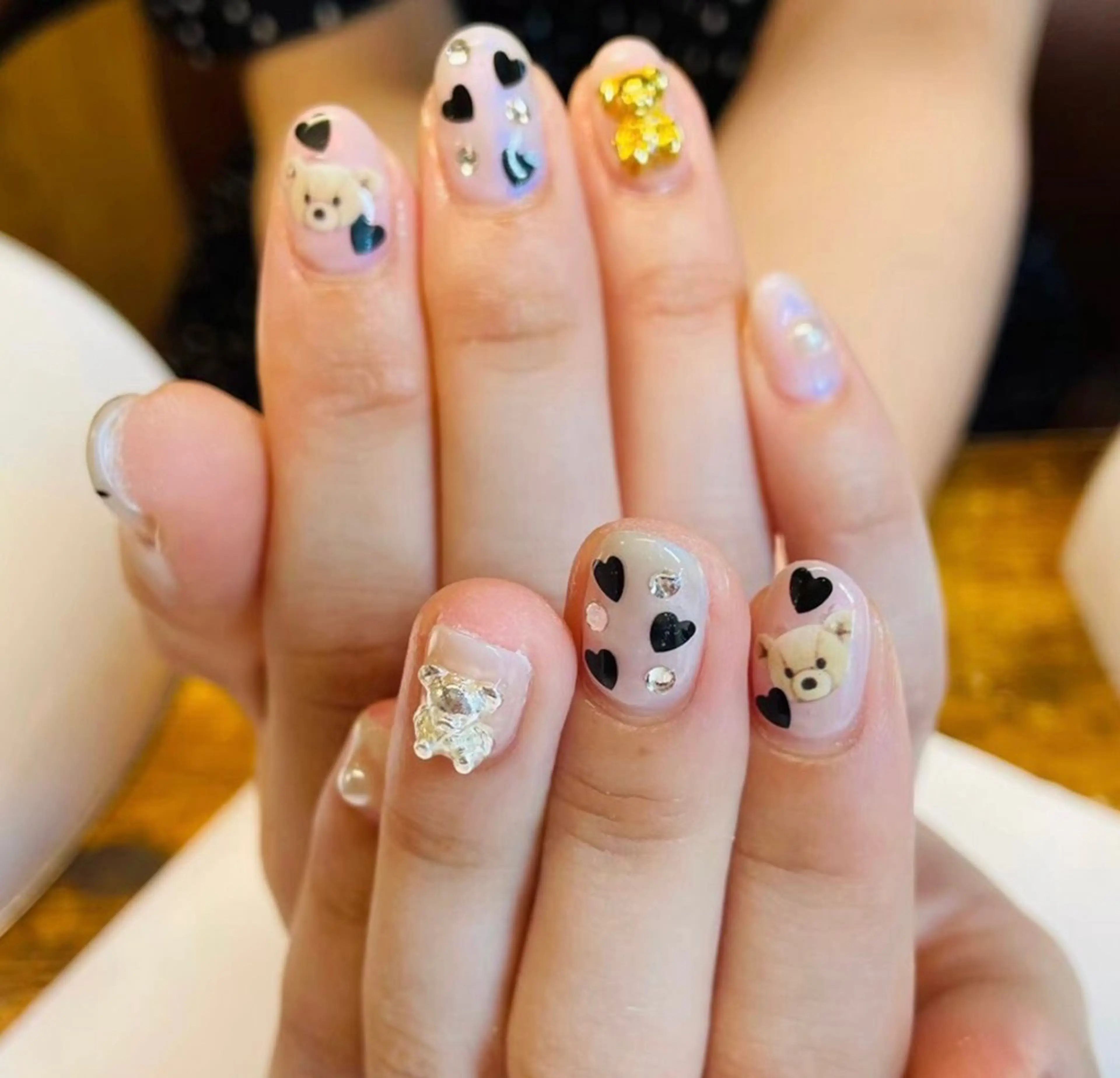 ネイル 🦋AYNIL🦋 ナチュラル専門店♥️のネイルデザイン