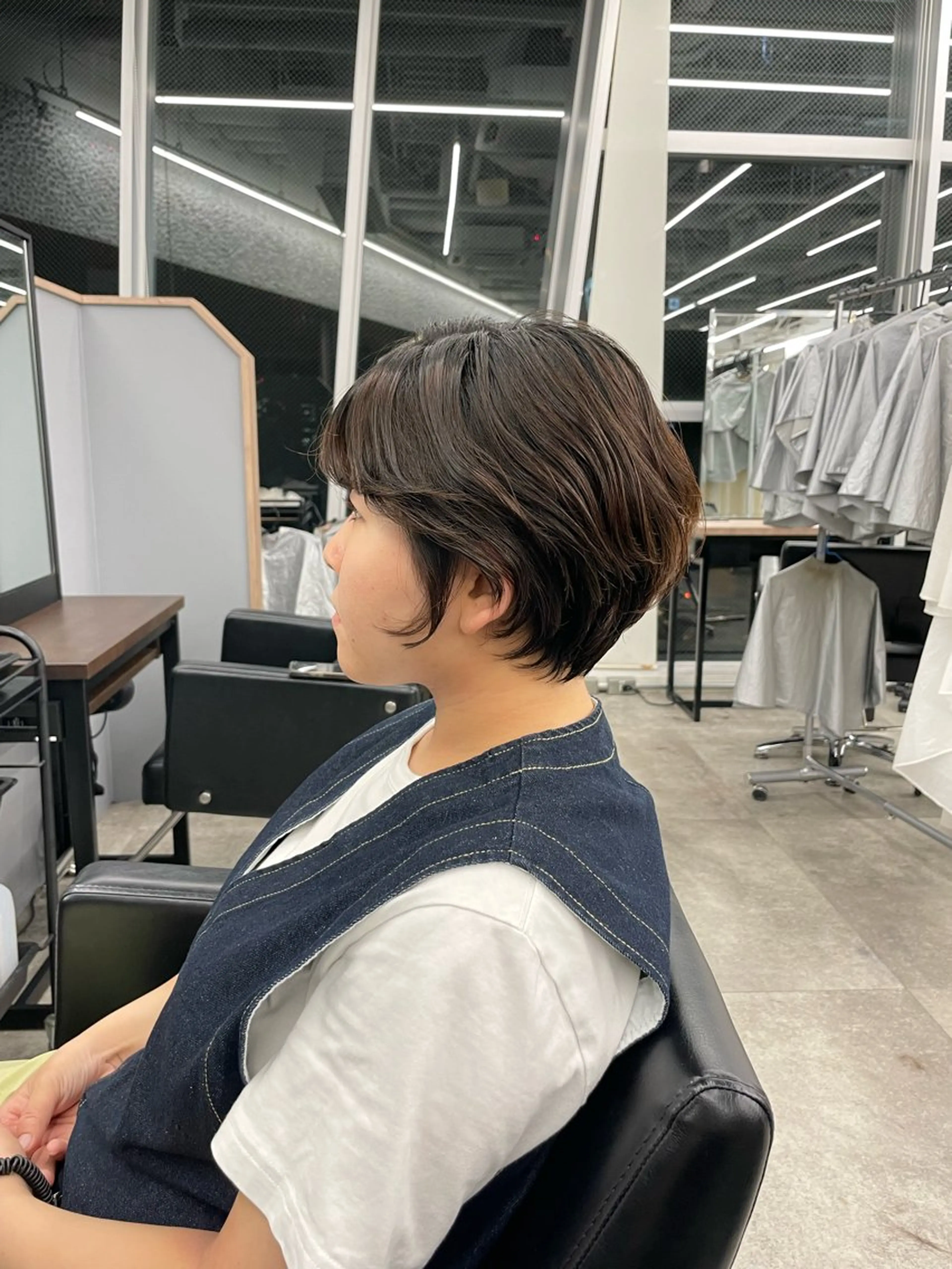 ショート 顔周りカット ショートヘア 美髪縮毛/インナー カラー ERINA✨のヘアスタイル