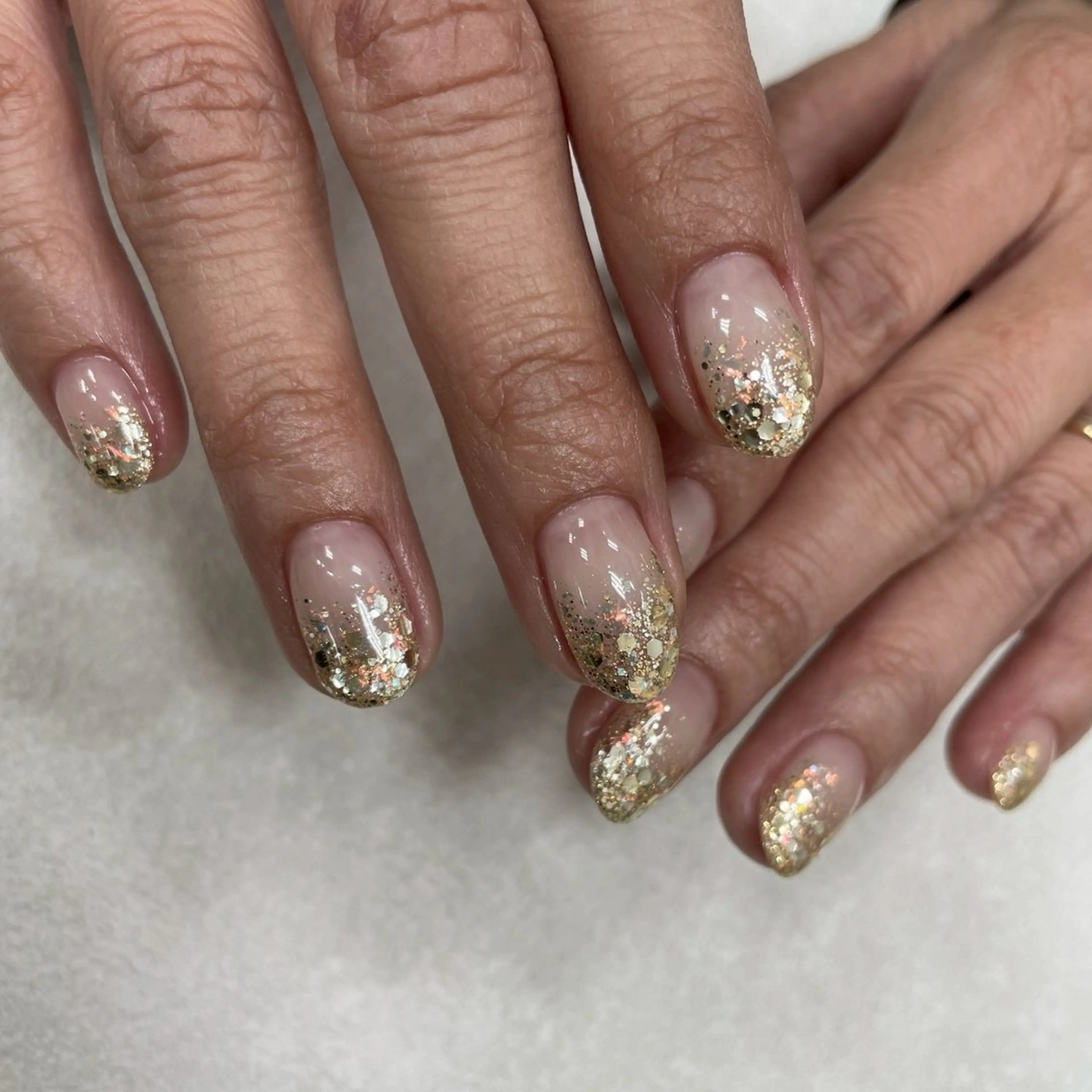 ネイル グラデーション ラメ(グリッター) ラメグラデーション ハンドネイル FLEUR nailのネイルデザイン