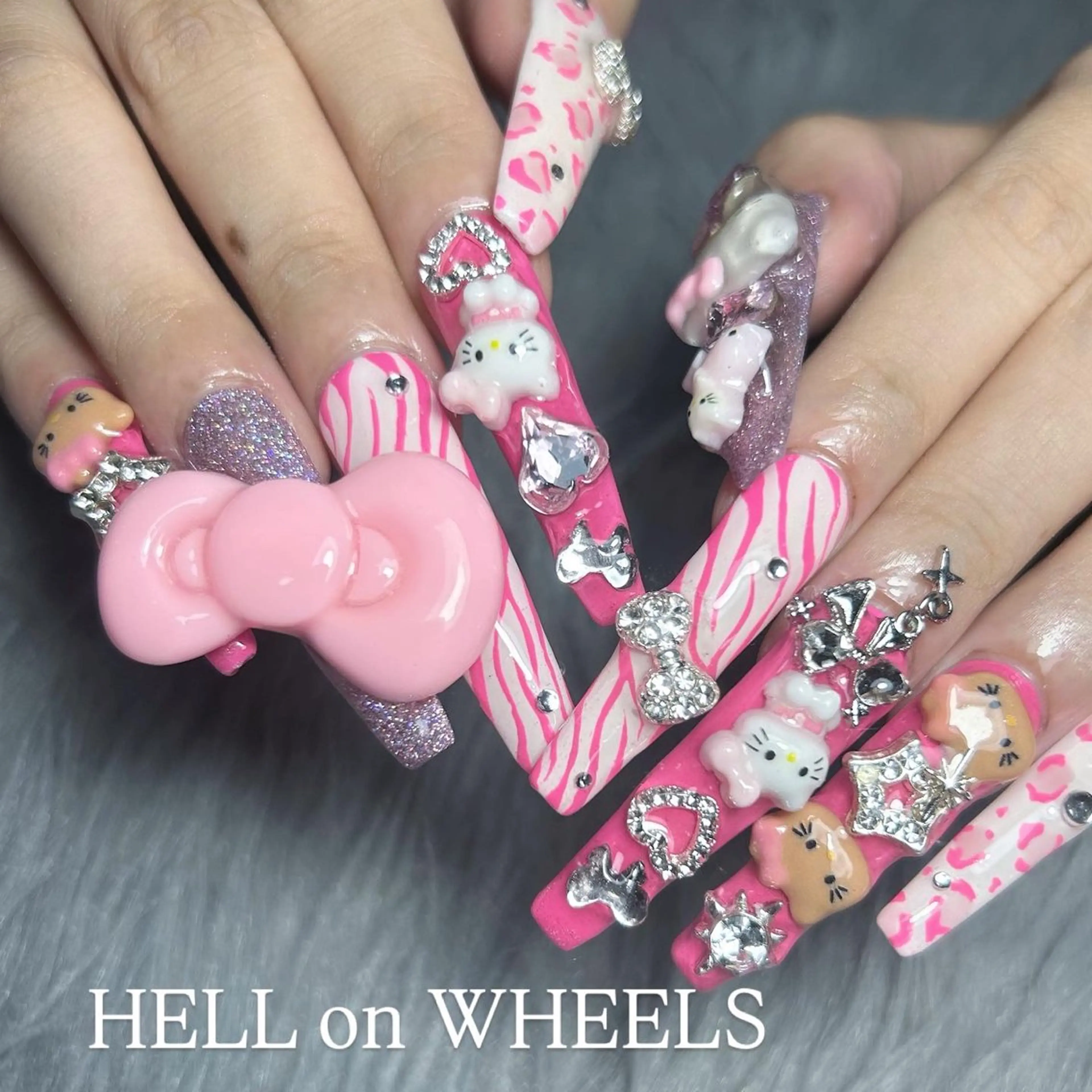 ネイル 夏ネイル ハンドネイル ⛓Miyu ⛓のネイルデザイン