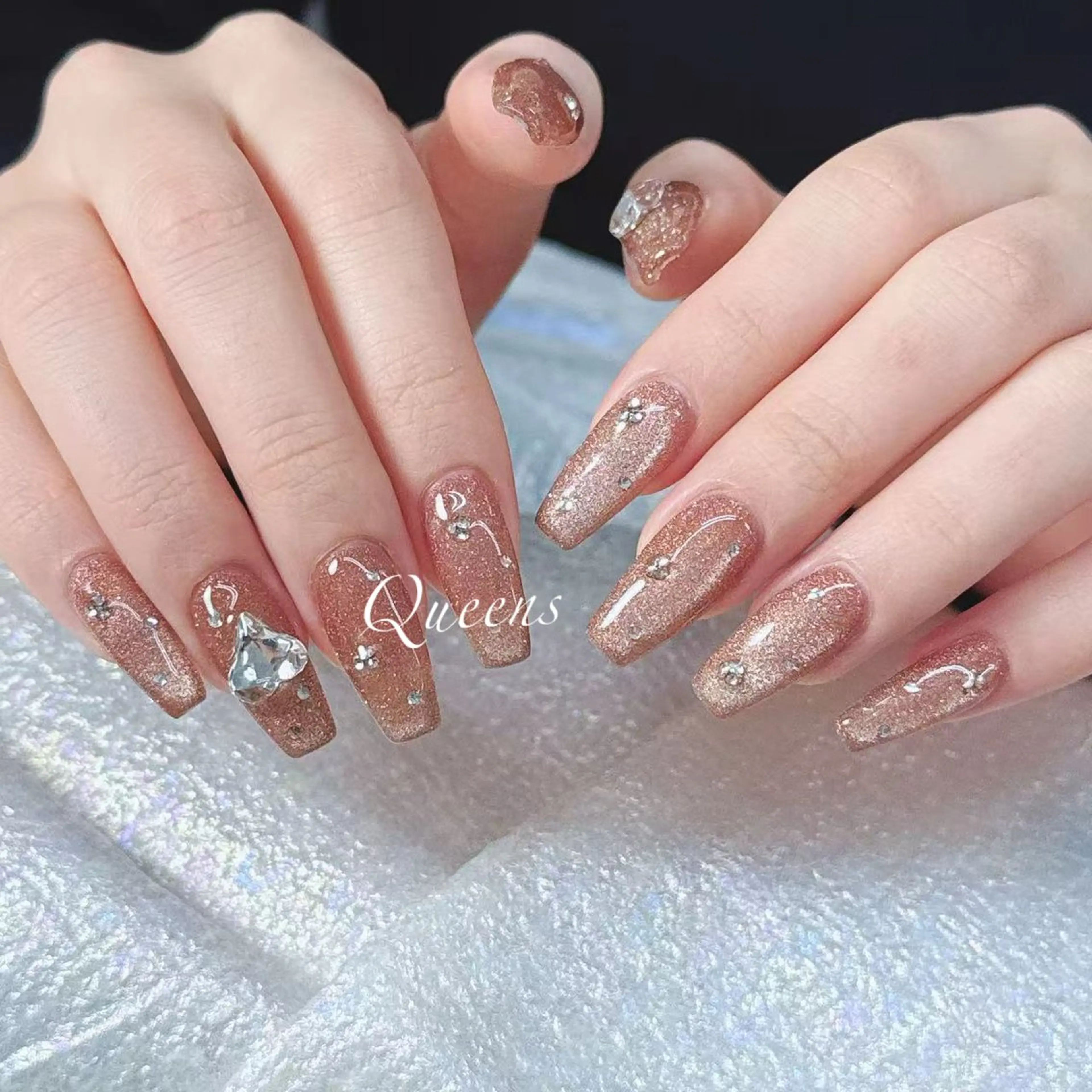 ネイル ハンドネイル Queens マオのネイルデザイン