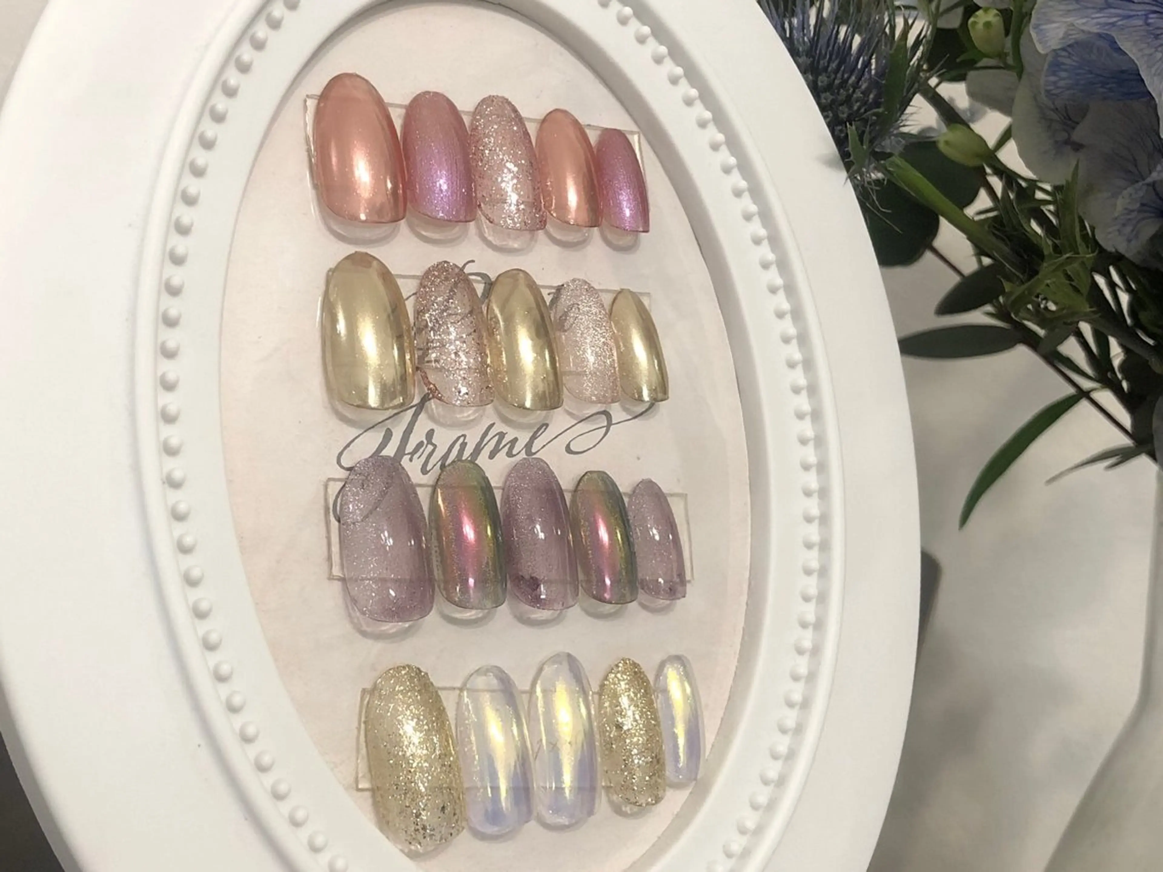 ミニモ限定🎀フィルイン込み⭐︎マグネットネイル/ワンカラー 2色まで可能！の写真