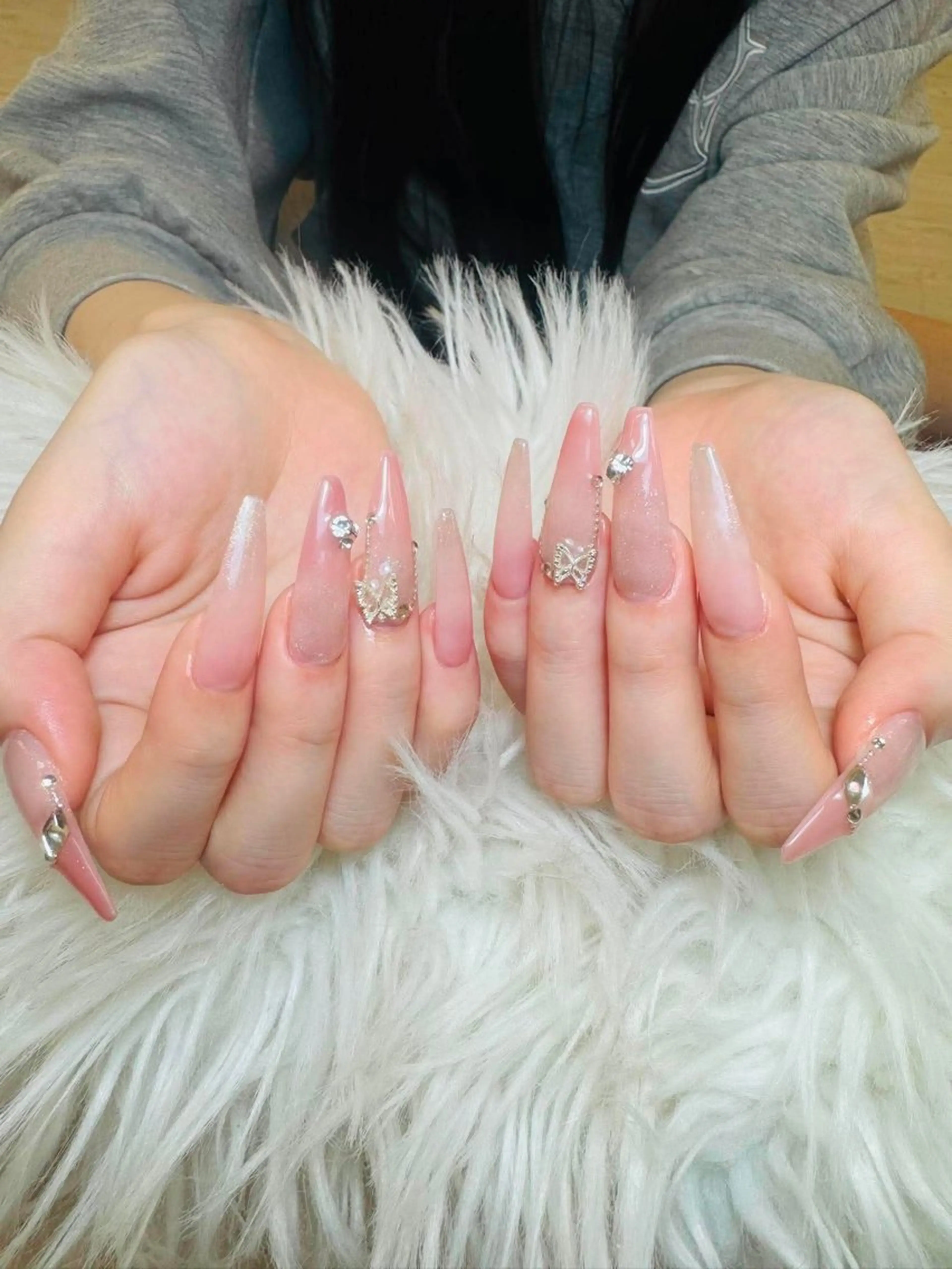 ネイル ハンドネイル ハンドケア Anh Nail 歌舞伎町のネイルデザイン