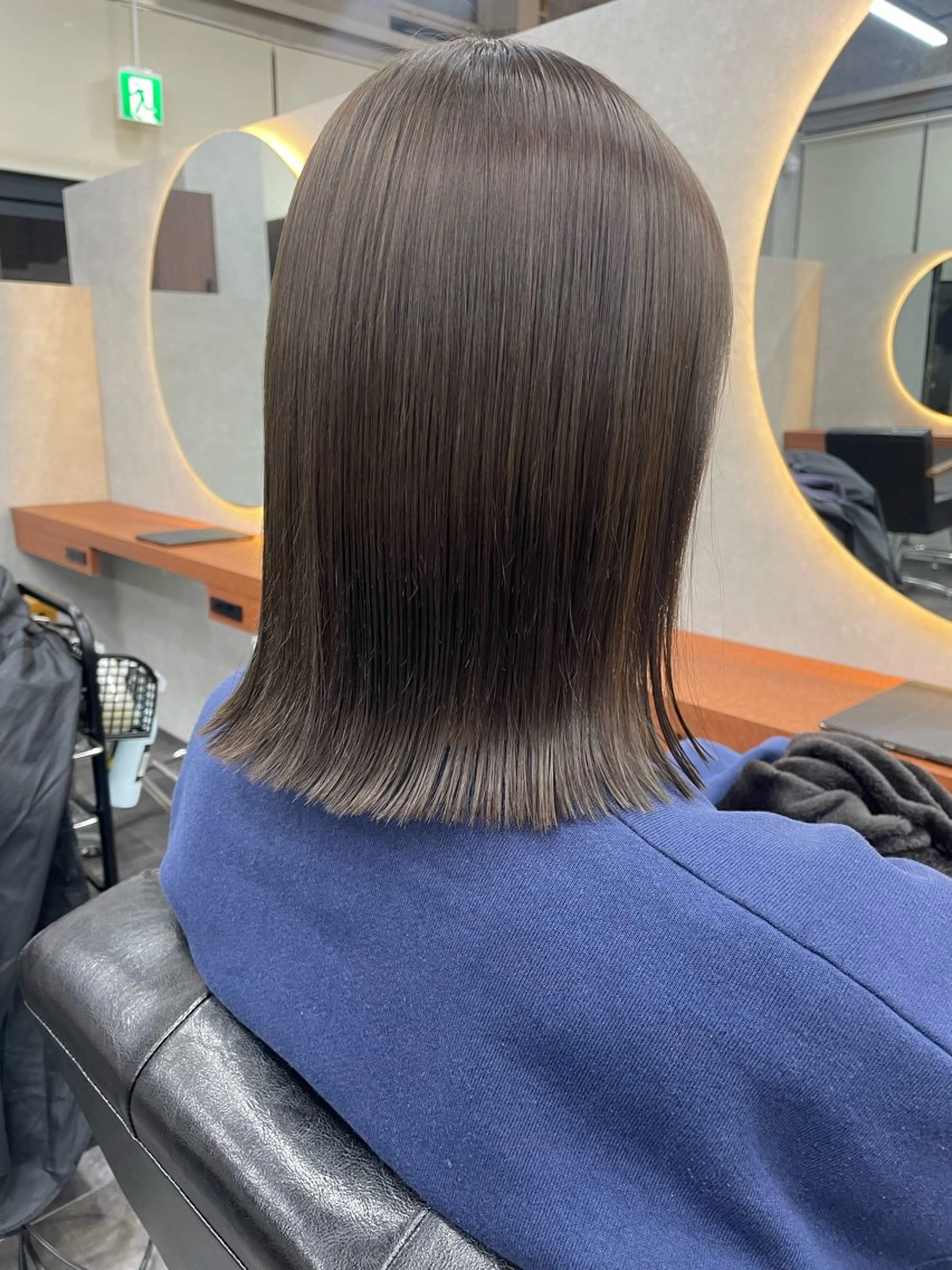 ミディアム 佐藤 菜穂のヘアスタイル