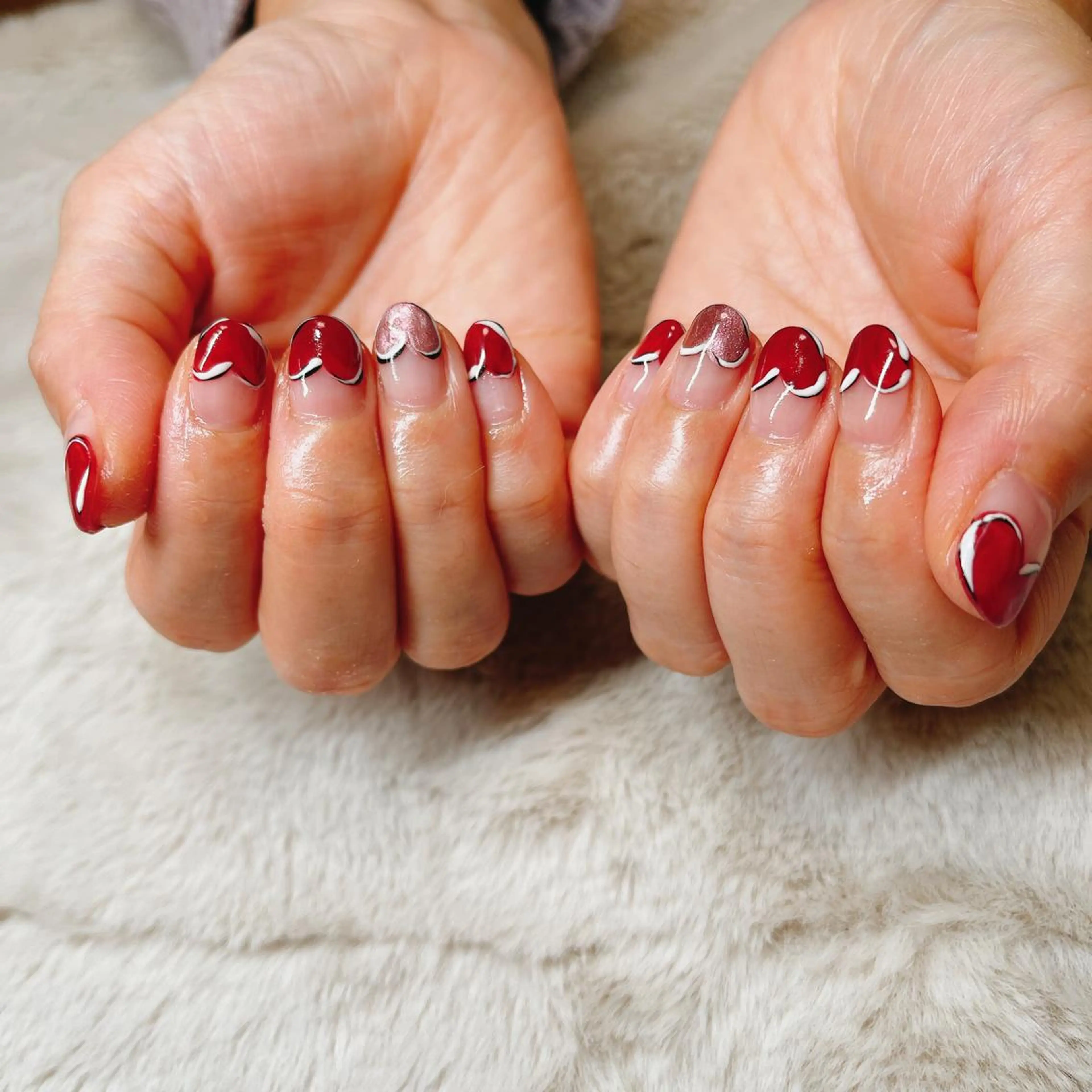 ネイル フレンチネイル バレンタイン Qun nailのネイルデザイン