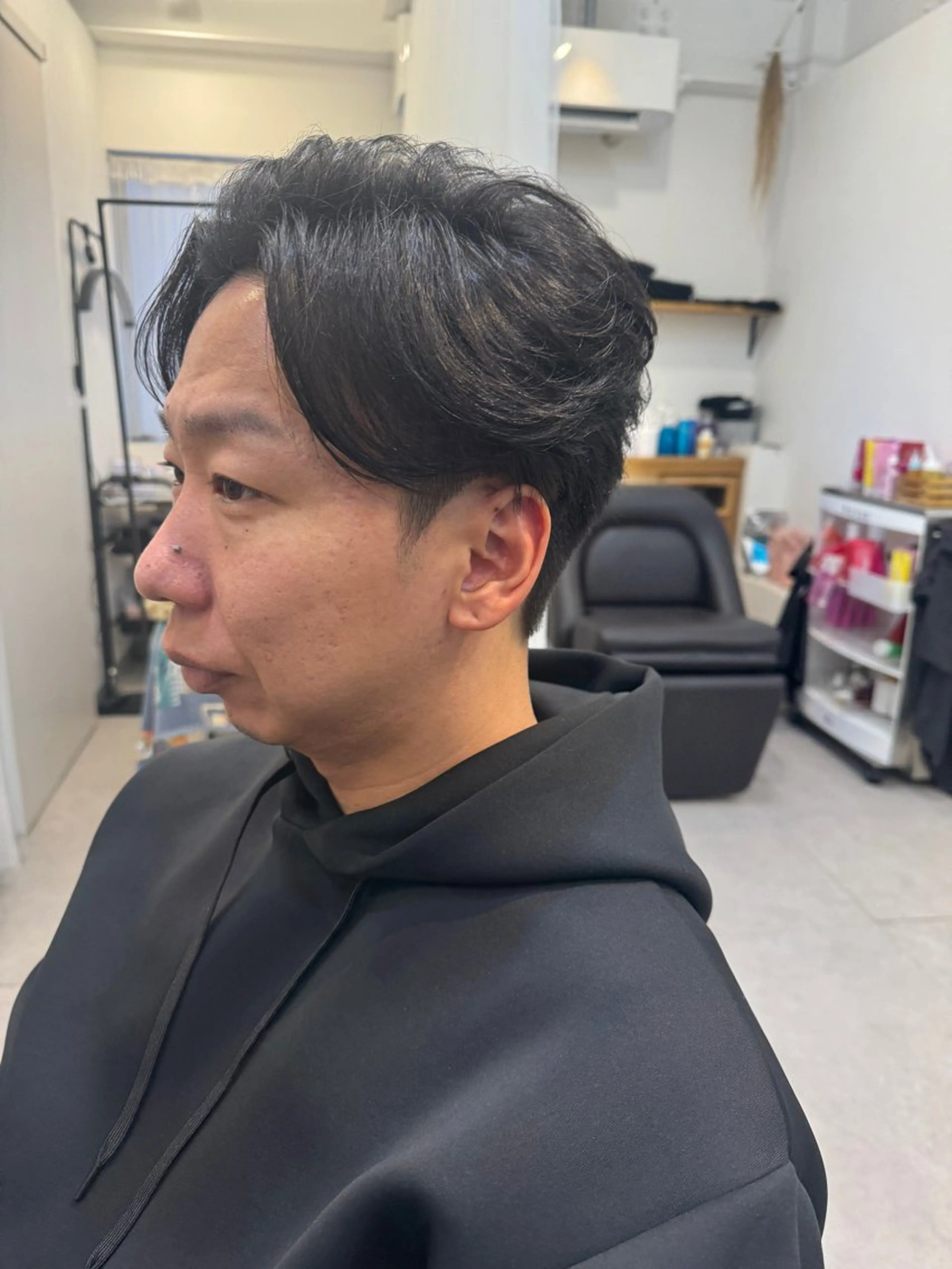 ミディアム メンズ センターパート カット ヘッドスパ 似合う髪型が 分からない方へのヘアスタイル