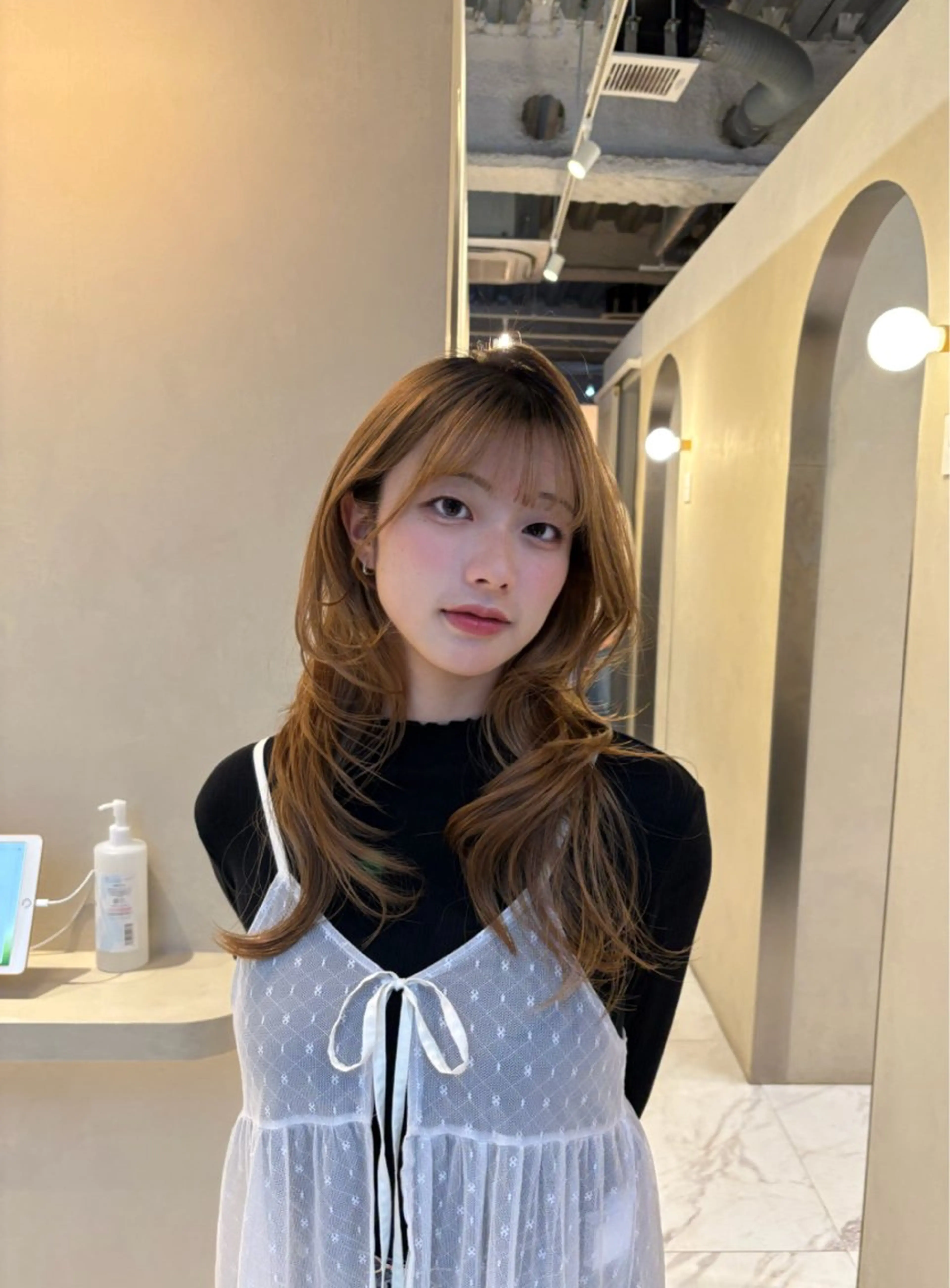 セミロング 赤み消しカラー🪽 透明感カラー🪽のあのヘアスタイル