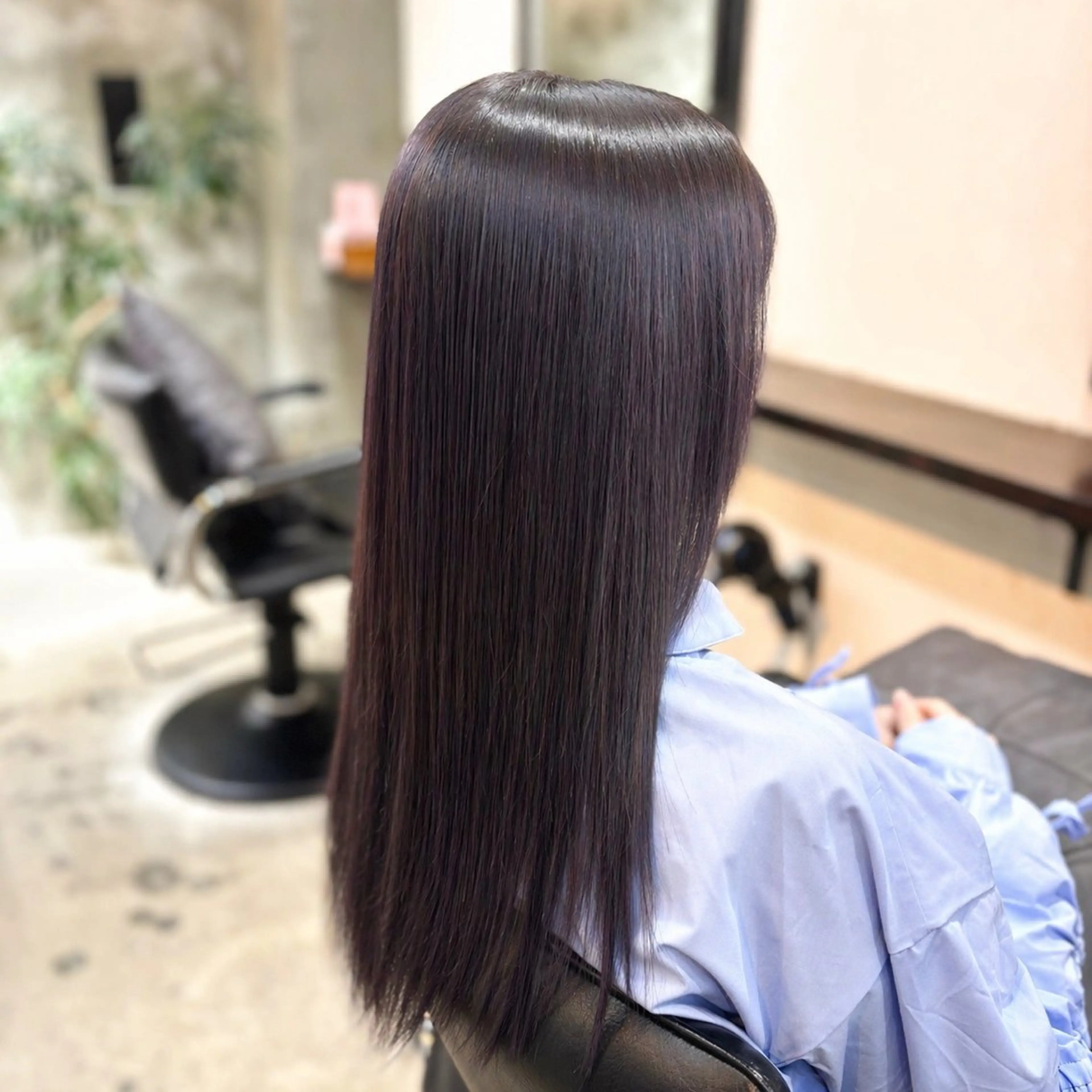 ロング カラー ブリーチ ラベンダーカラー ヘアカラー トリートメント 艶髪‎カラー🤍 RIKAのヘアスタイル