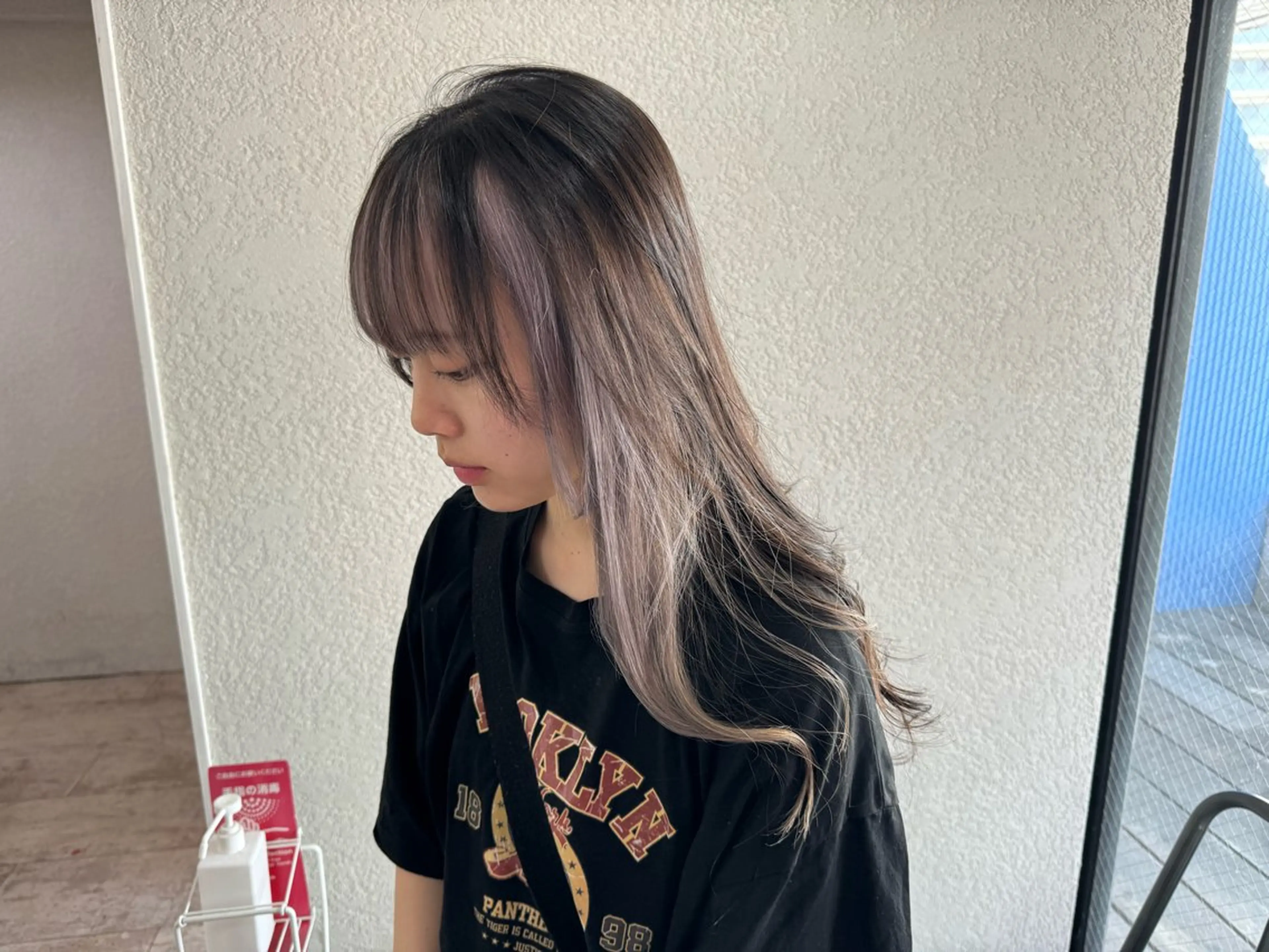 ロング ヘアカラー 槙川 郁弥のヘアスタイル
