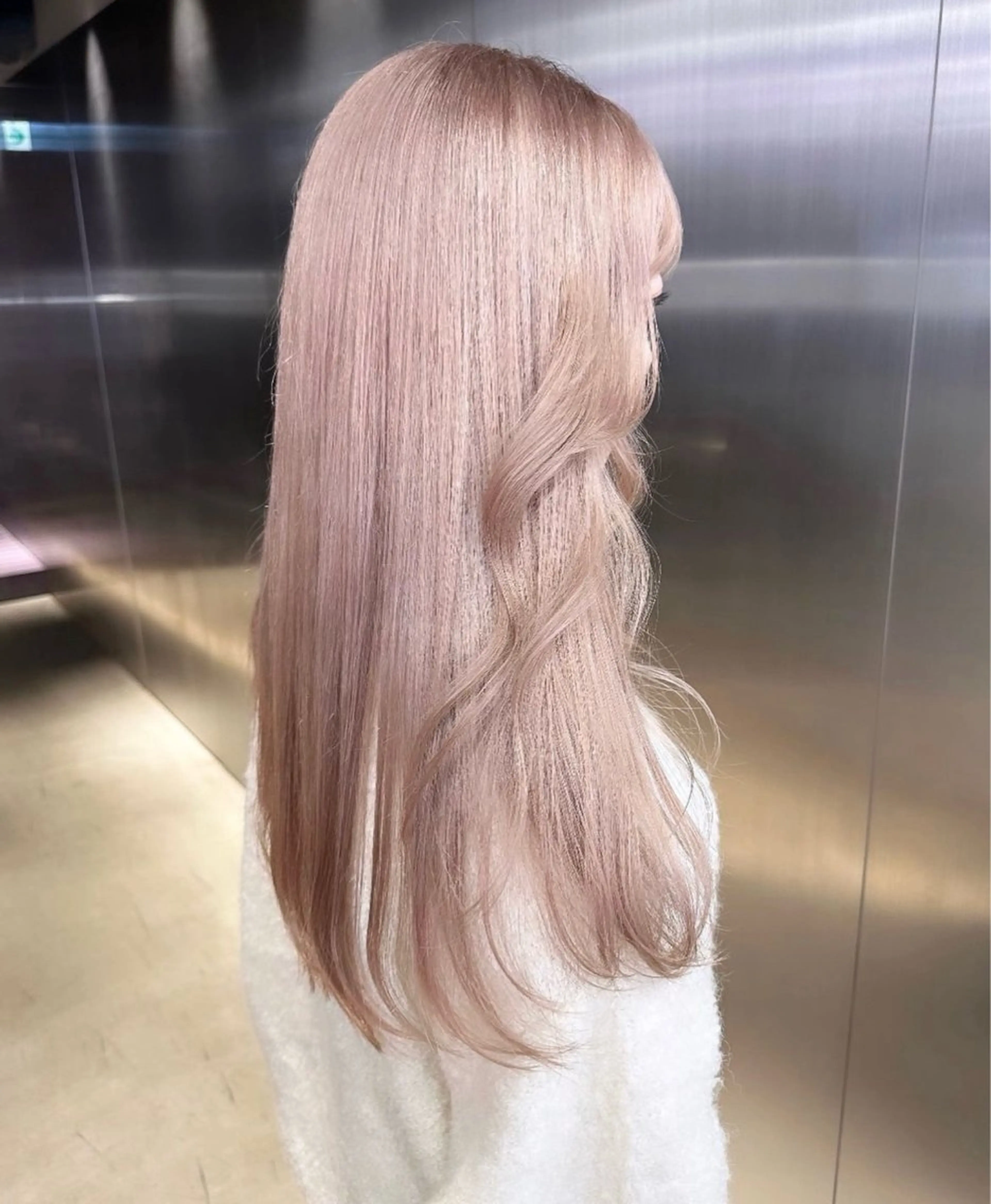 ロング 名古屋栄♡PELE/ ブリーチ/ハイトーンのヘアスタイル