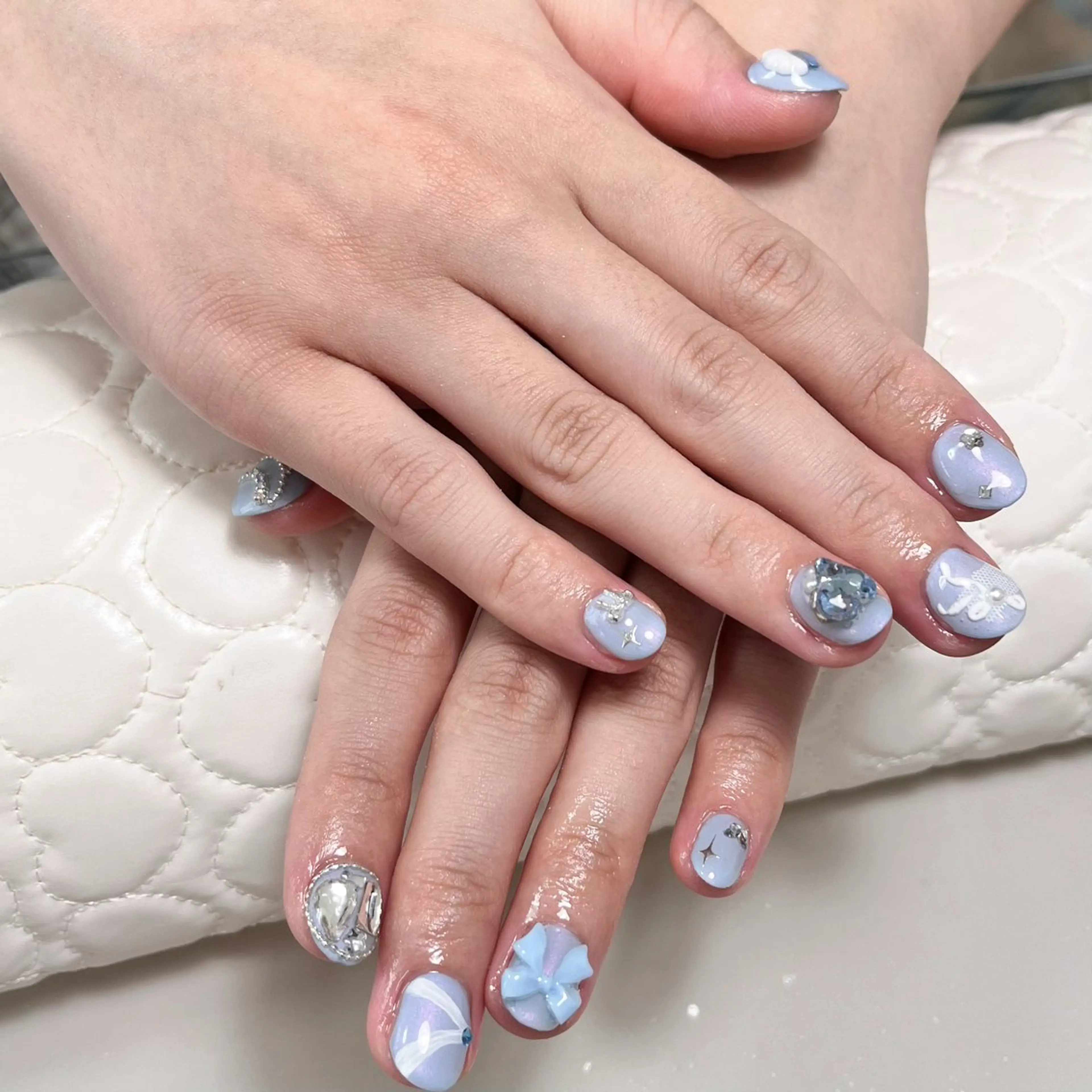 ネイル ハート キラキラネイル 水色 リボン Twinkle Nail Kuboのネイルデザイン