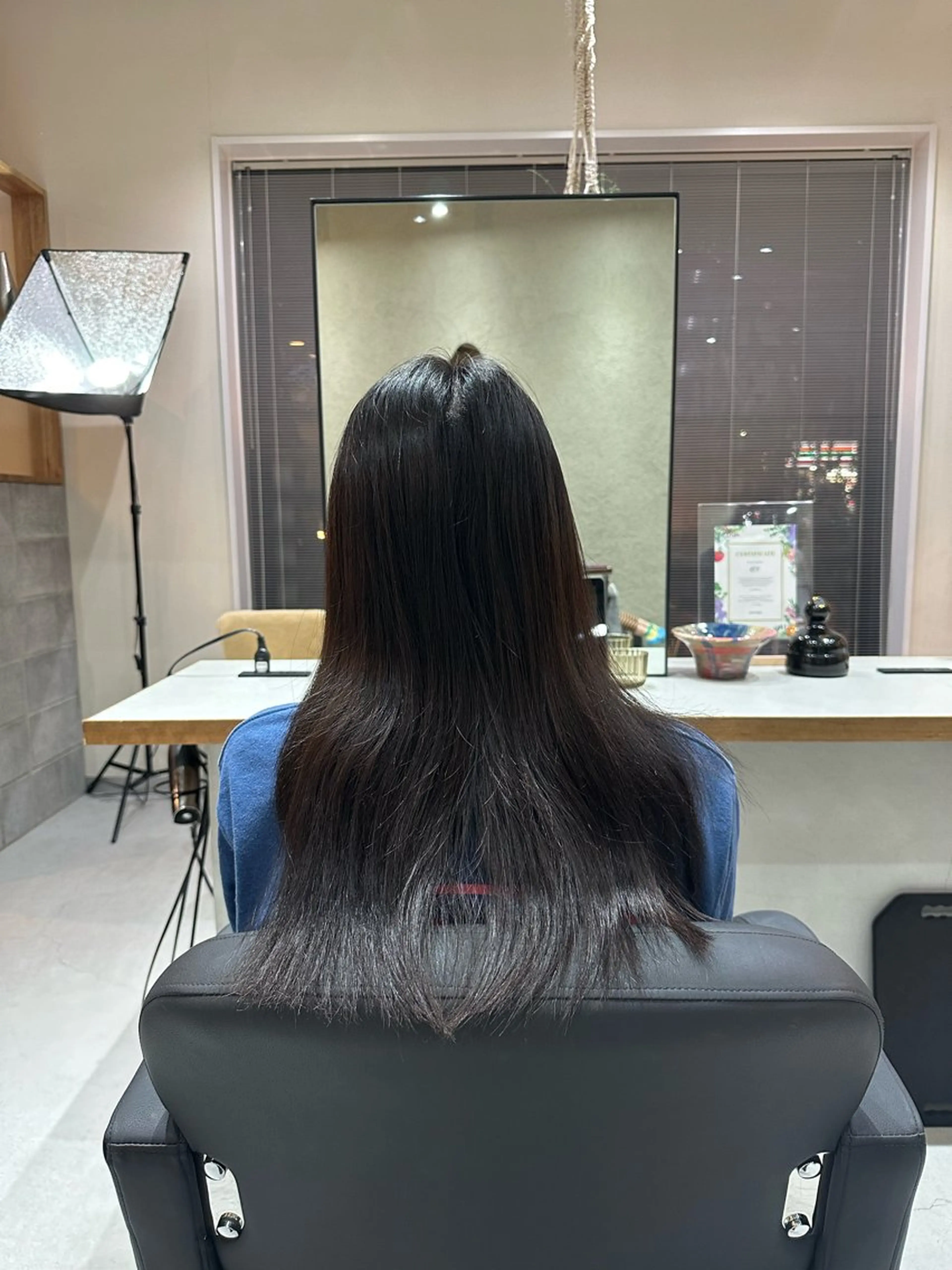 ロング Shiro RENのヘアスタイル