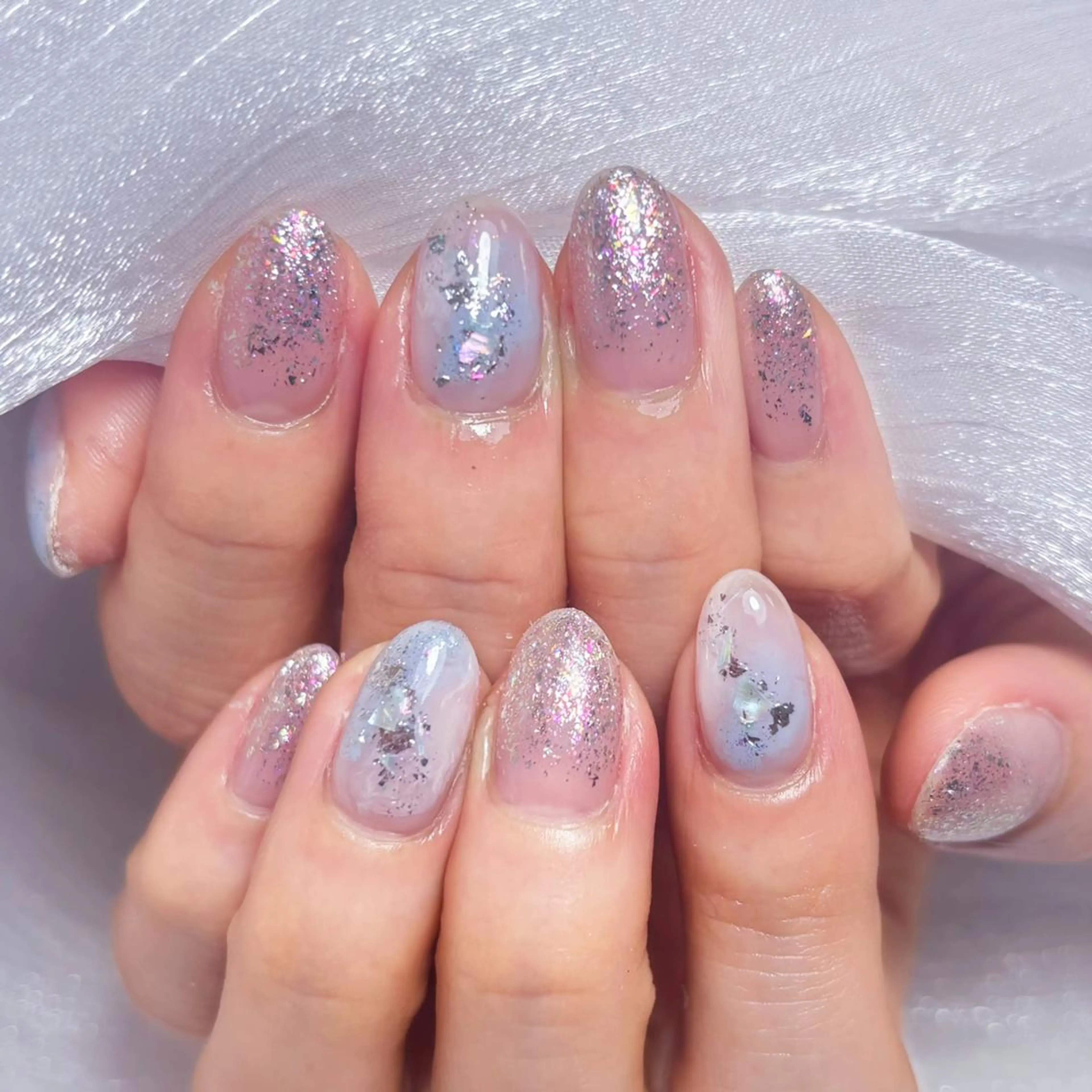 ネイル アートネイル オーロラネイル ガーリー キラキラネイル 韓国ネイル ハンドネイル リナ 💅のネイルデザイン