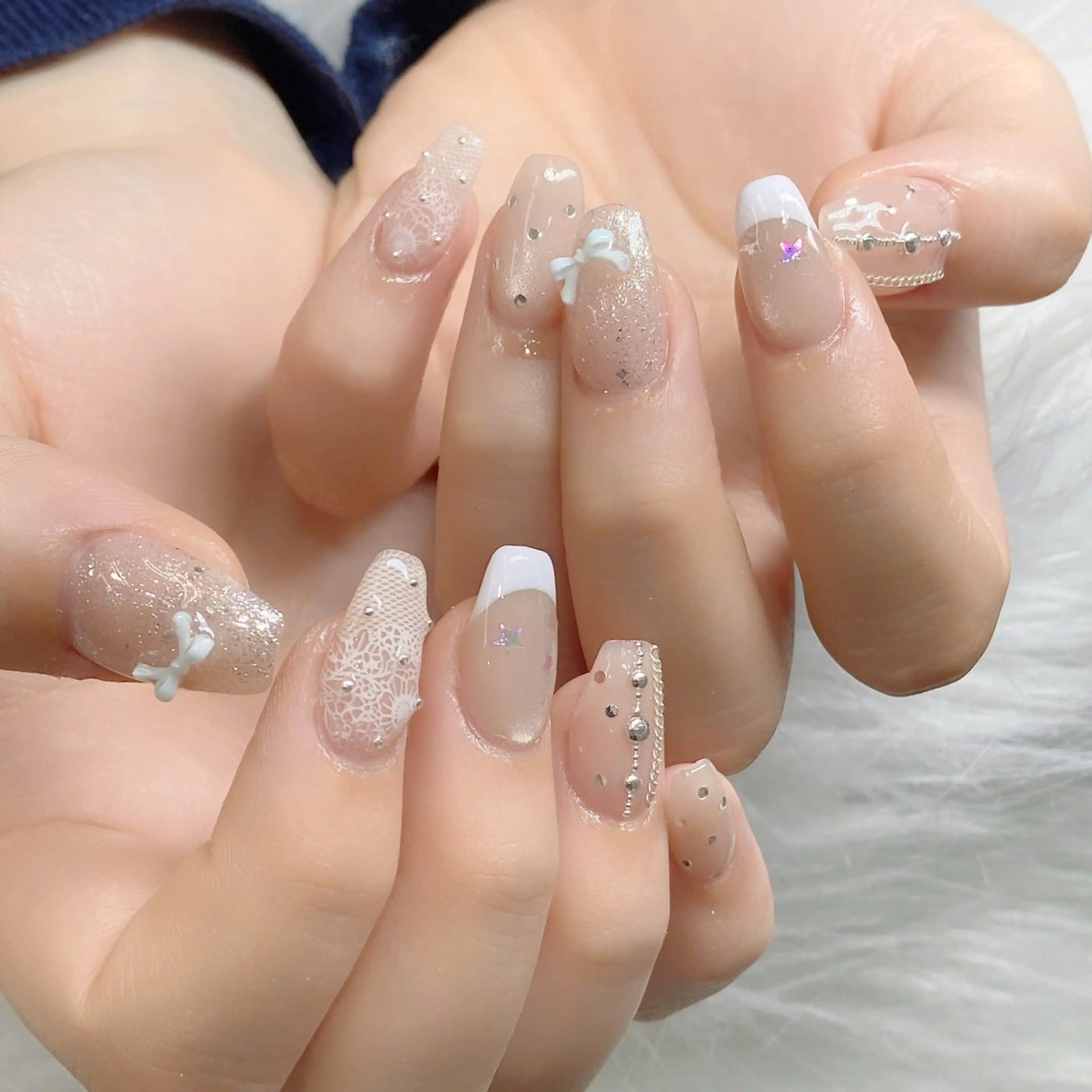 ネイル チークネイル フレンチネイル グラデーション キラキラネイル 韓国ネイル Minette nailHuongのネイルデザイン