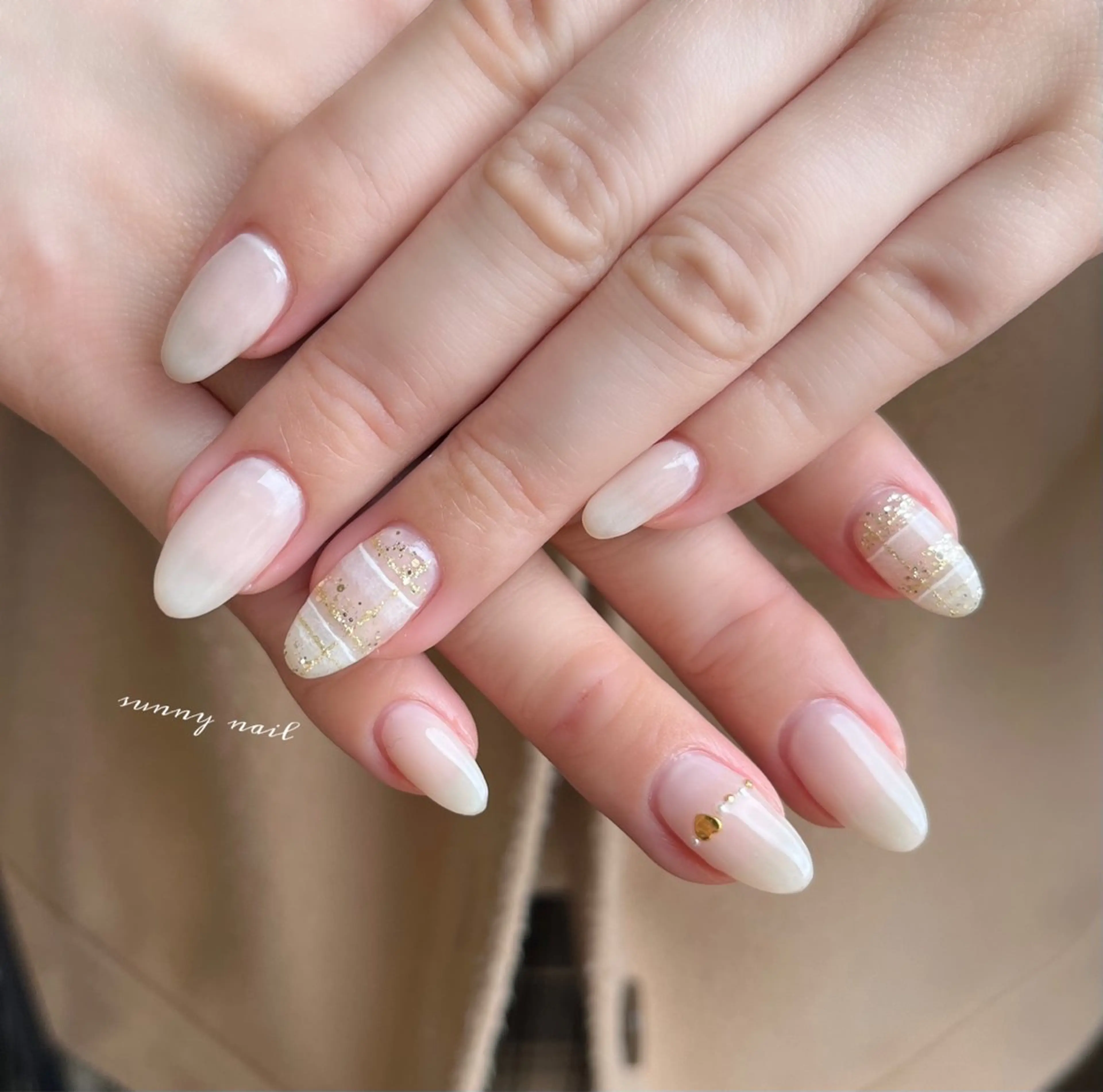 ネイル ジェルネイル ハート パラジェル ホワイト 冬ネイル ハンドネイル ハンドケア sunny nailのネイルデザイン