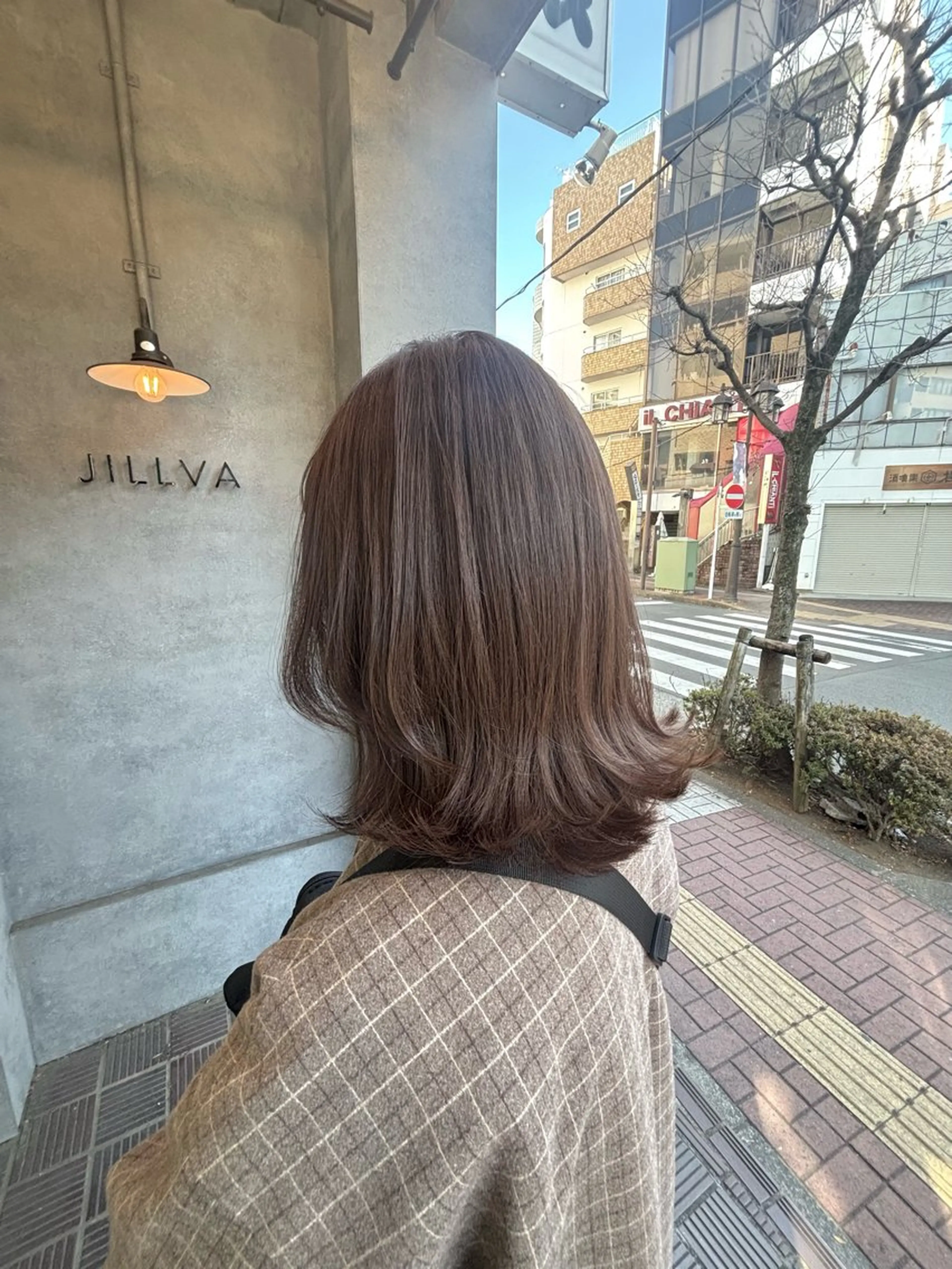 ミディアム カラー カット ヘアカラー N°　jillva 腰山 菜々美のヘアスタイル