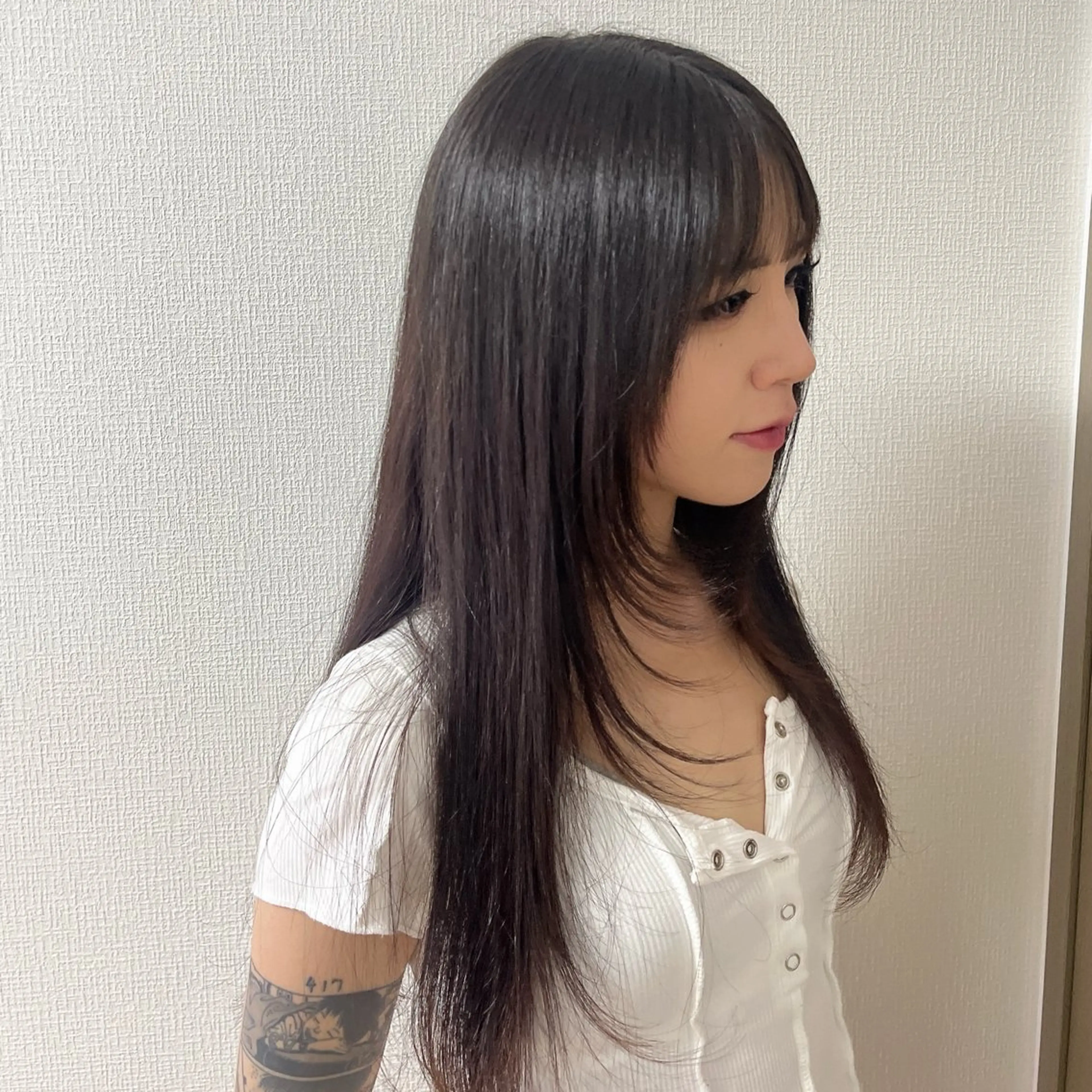 ロング 顔まわりレイヤー 顔周りカット レイヤーカット スズキ リコのヘアスタイル