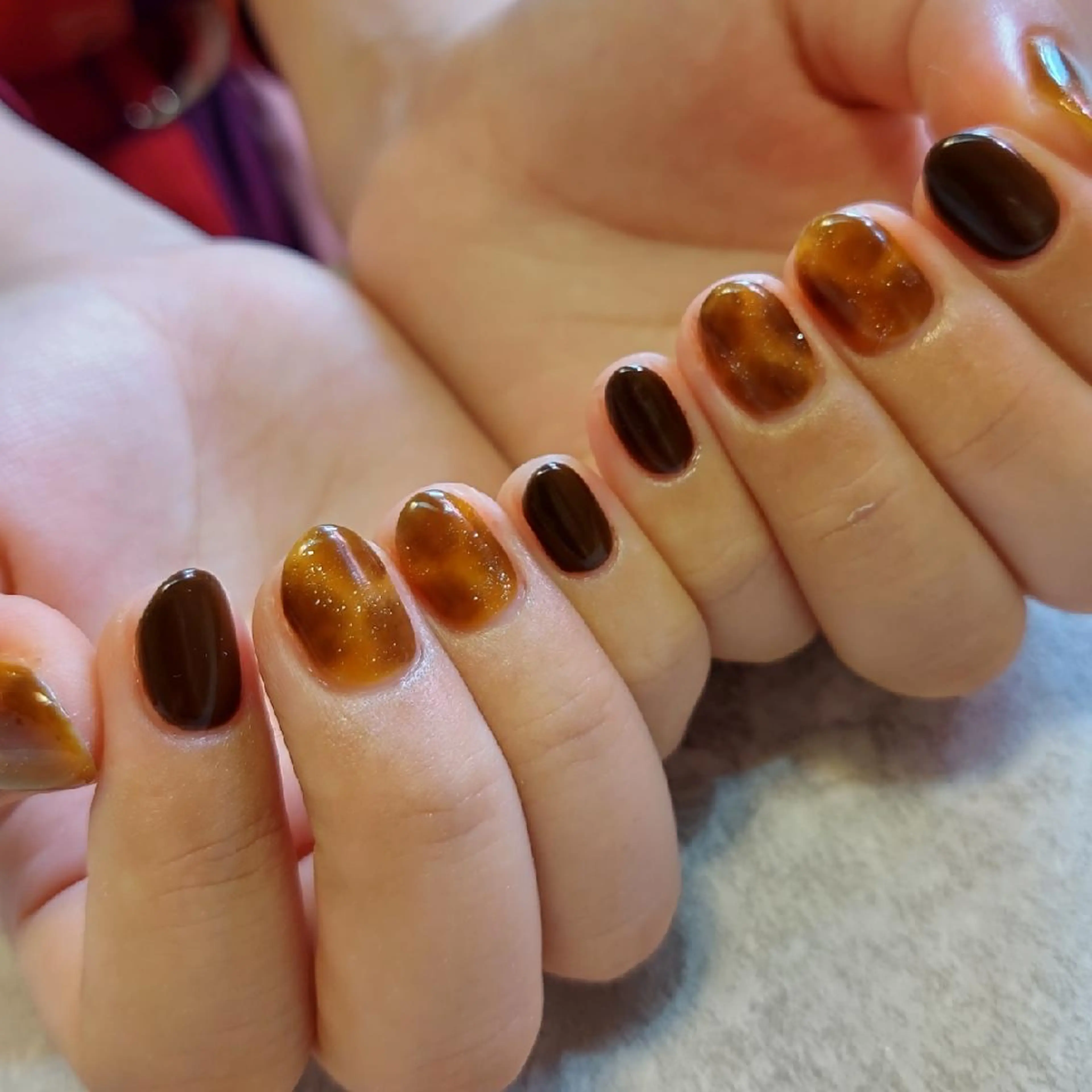 ネイル べっ甲ネイル ジェヌインネイル 河内のネイルデザイン