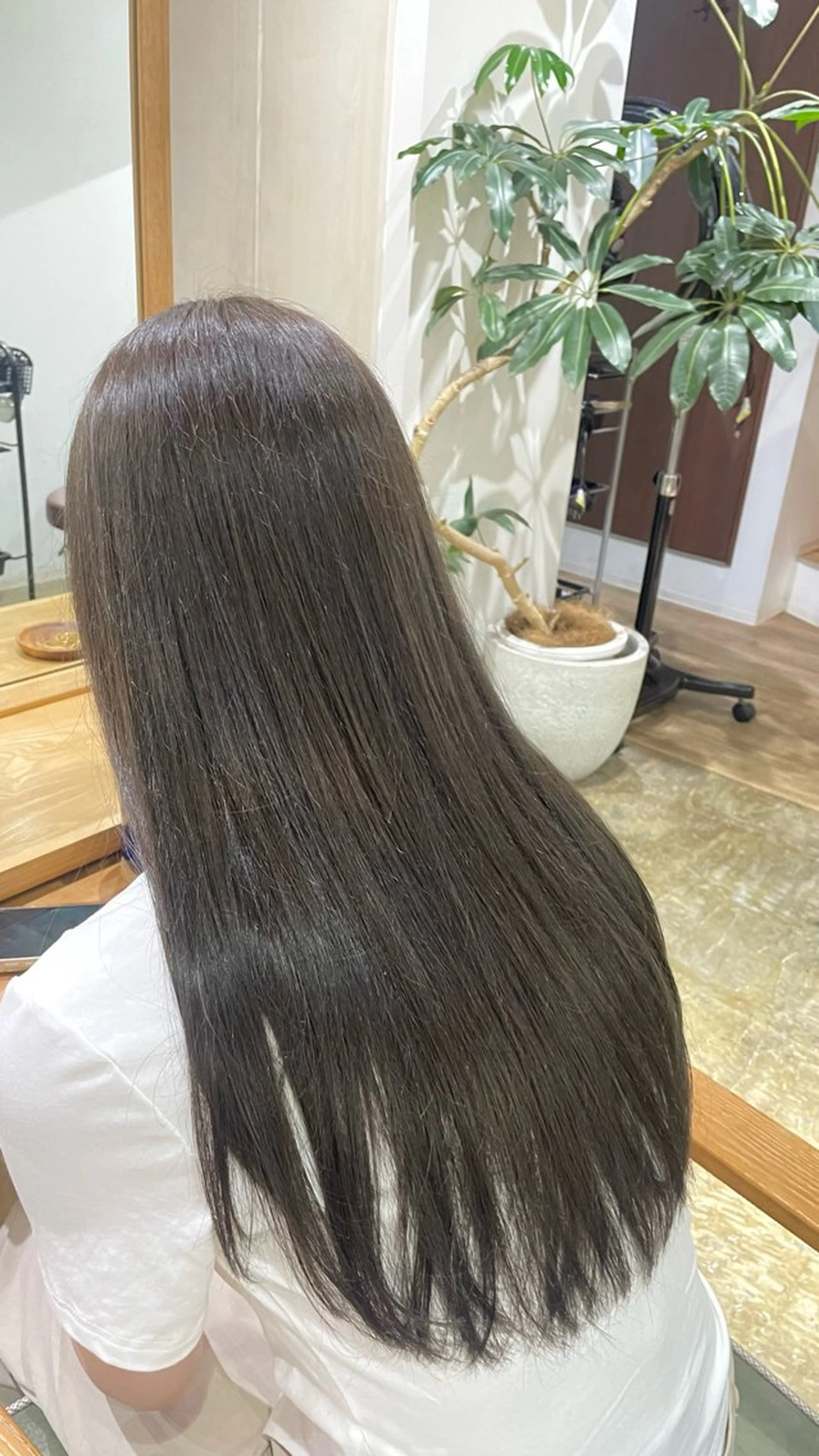 カラー ベージュカラー ブリーチ ブリーチなしカラー オリーブベージュ 【高田馬場】 小岩太陽☀️のヘアスタイル