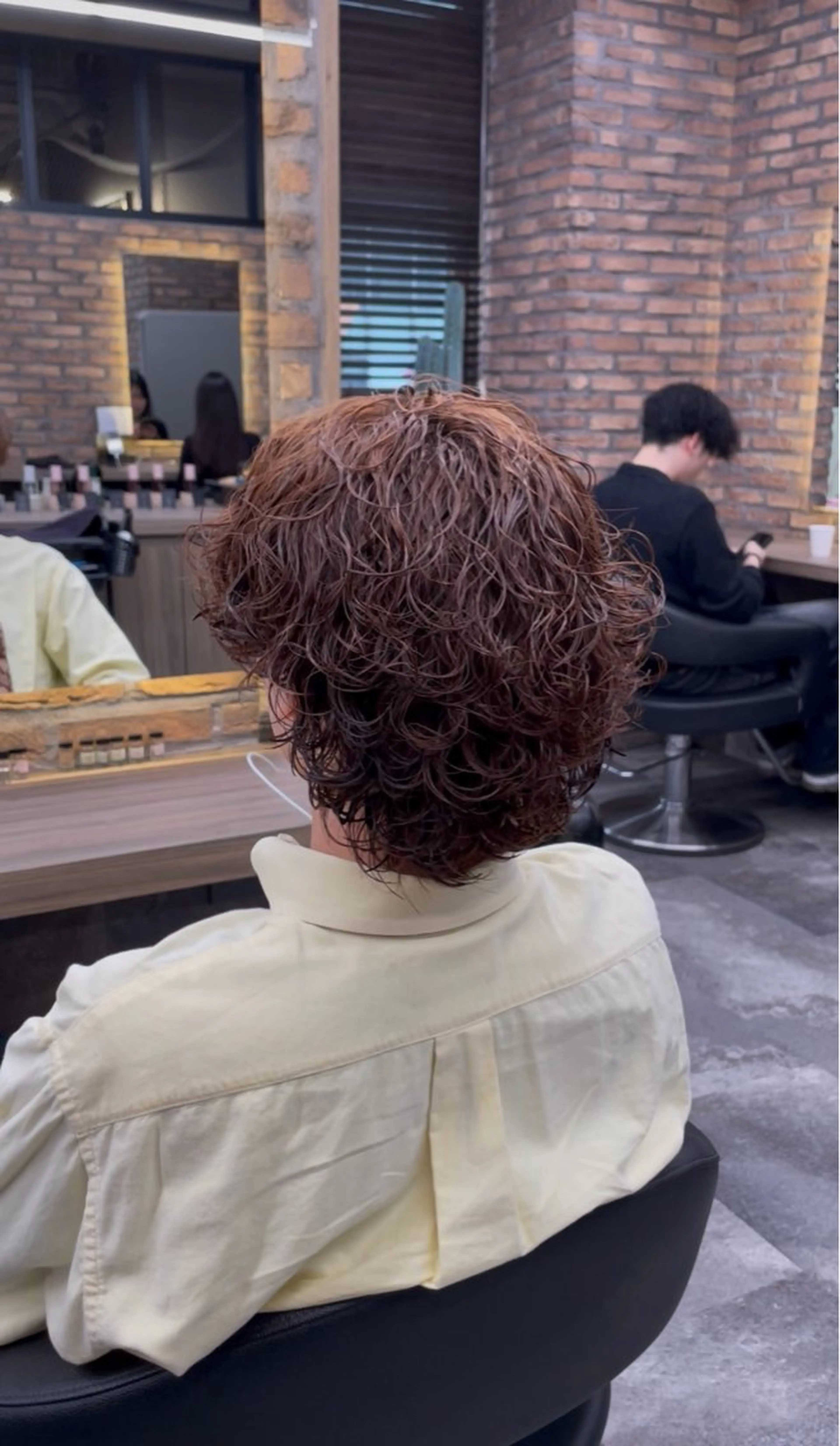 ショート カラー パーマ ヘアアレンジ メンズ キッズ アップバング センターパート メンズハイライト マッシュ メンズパーマ 福田 朝輝のヘアスタイル