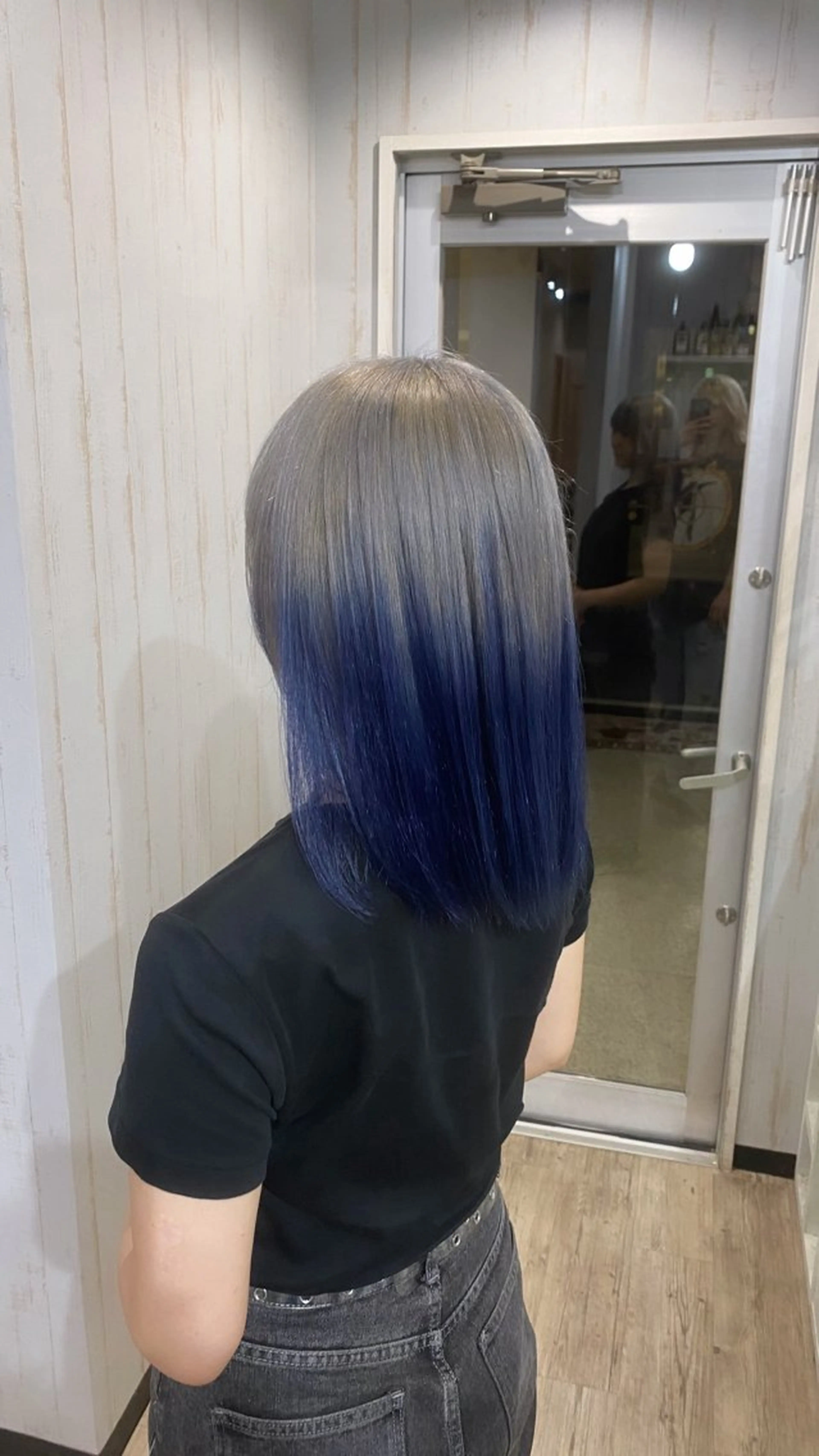 カラー はなえ/ブリーチ/複 雑履歴修正のヘアスタイル