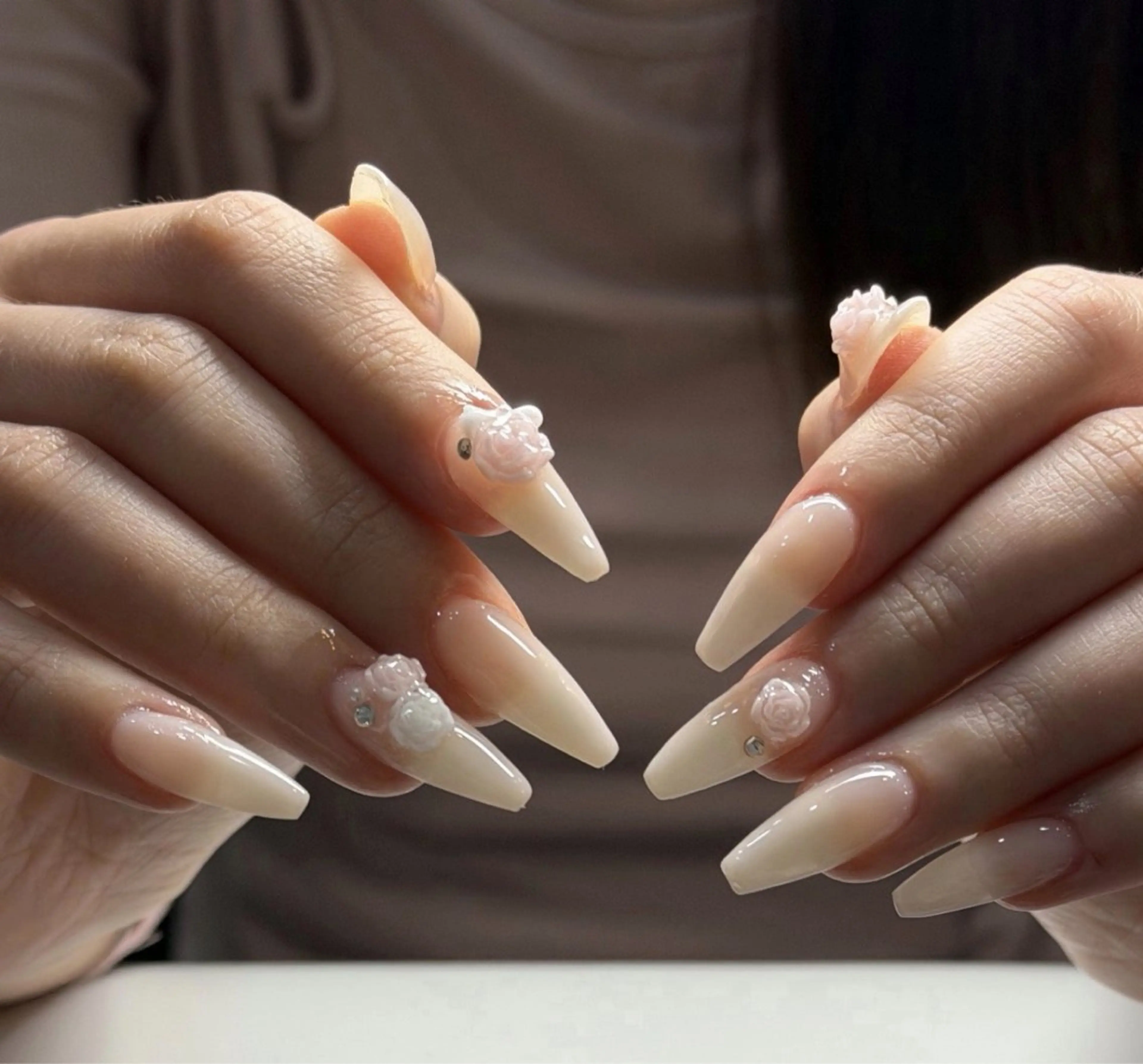 ネイル 長さ出し フレンチネイル 韓国ネイル レース マグネットネイル 高橋 ユキのネイルデザイン