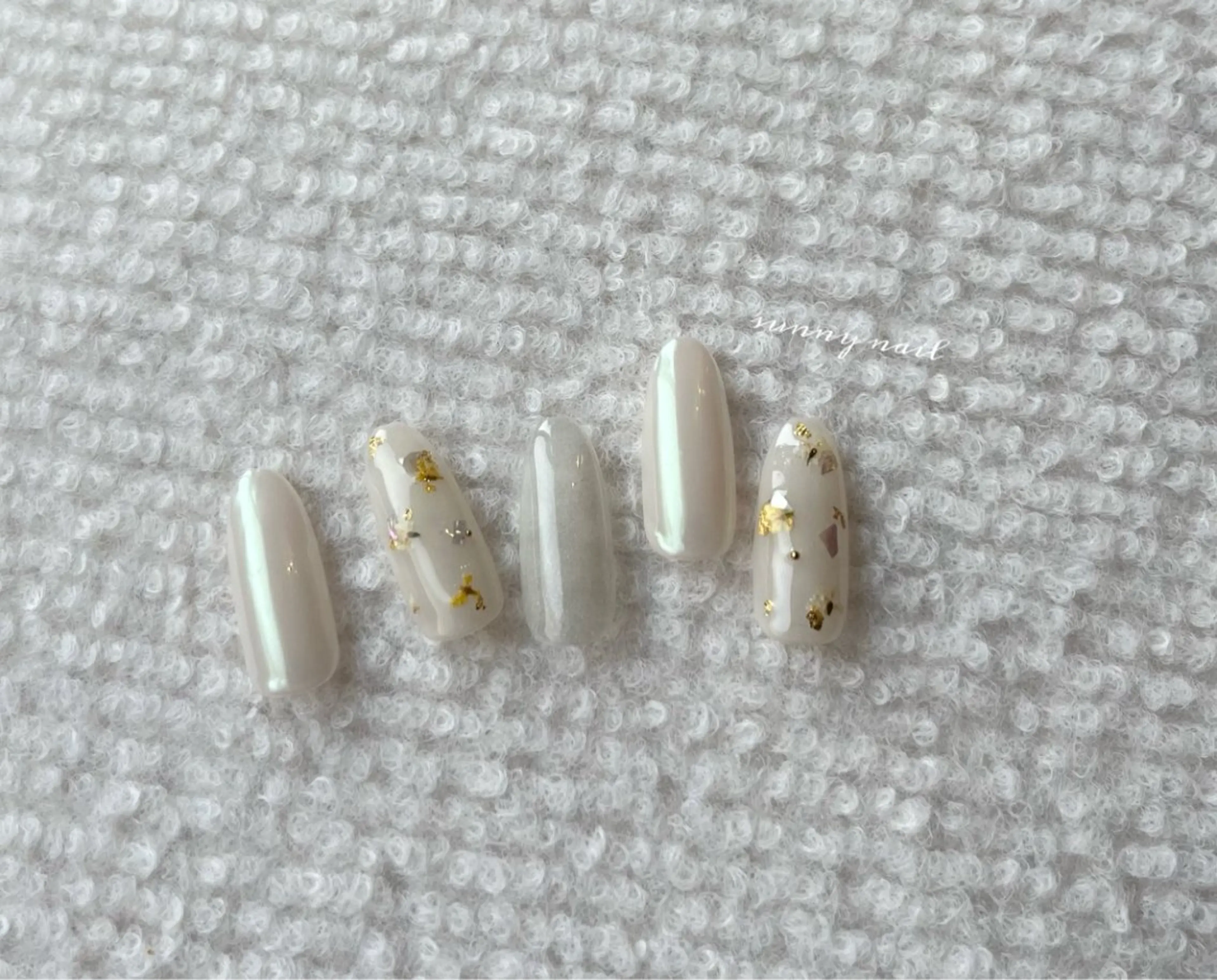 ネイル オーロラネイル ジェルネイル ミラーネイル パラジェル sunny nailのネイルデザイン