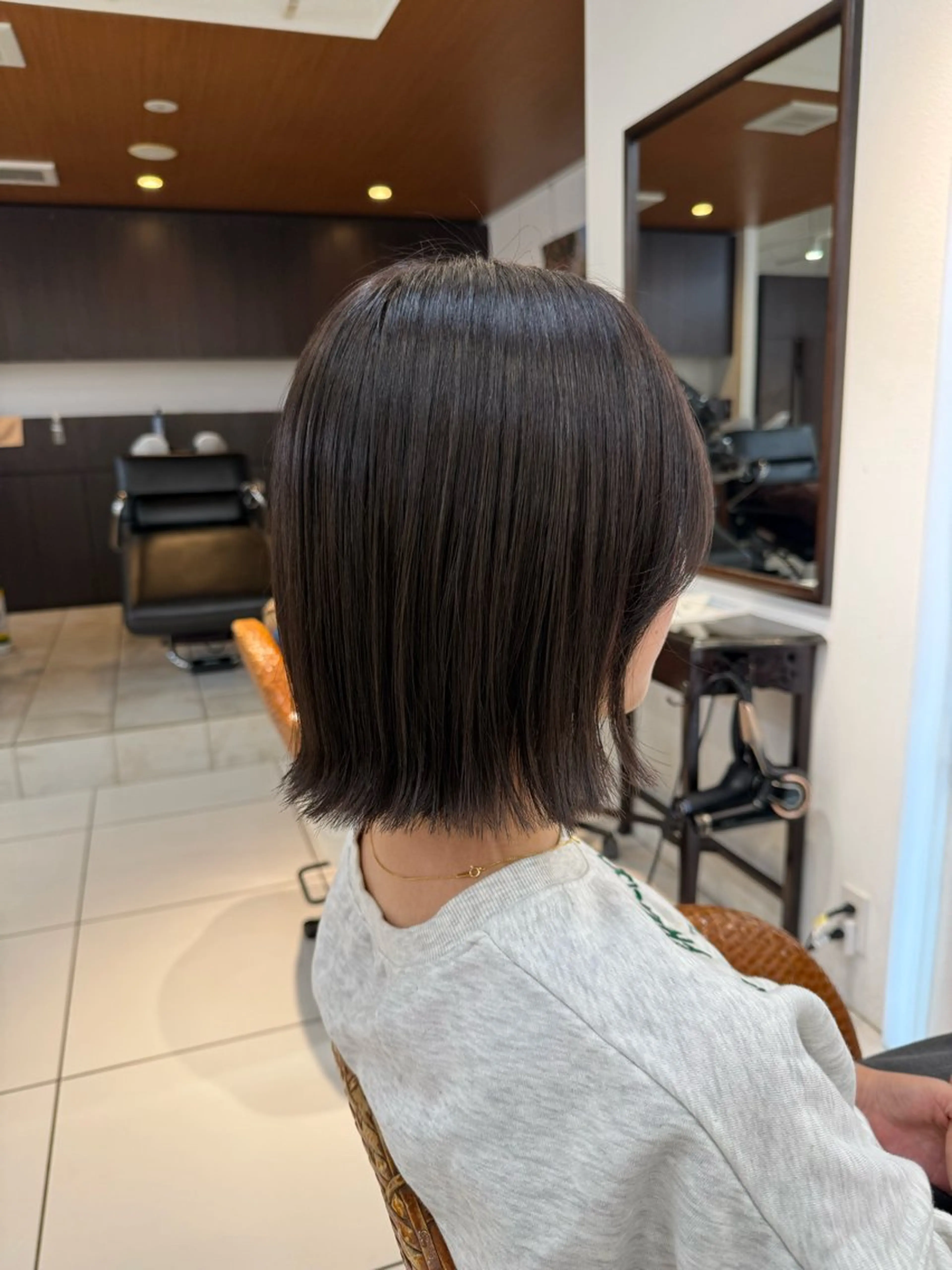 ショート ヘアカラー たかしな けいなのヘアスタイル