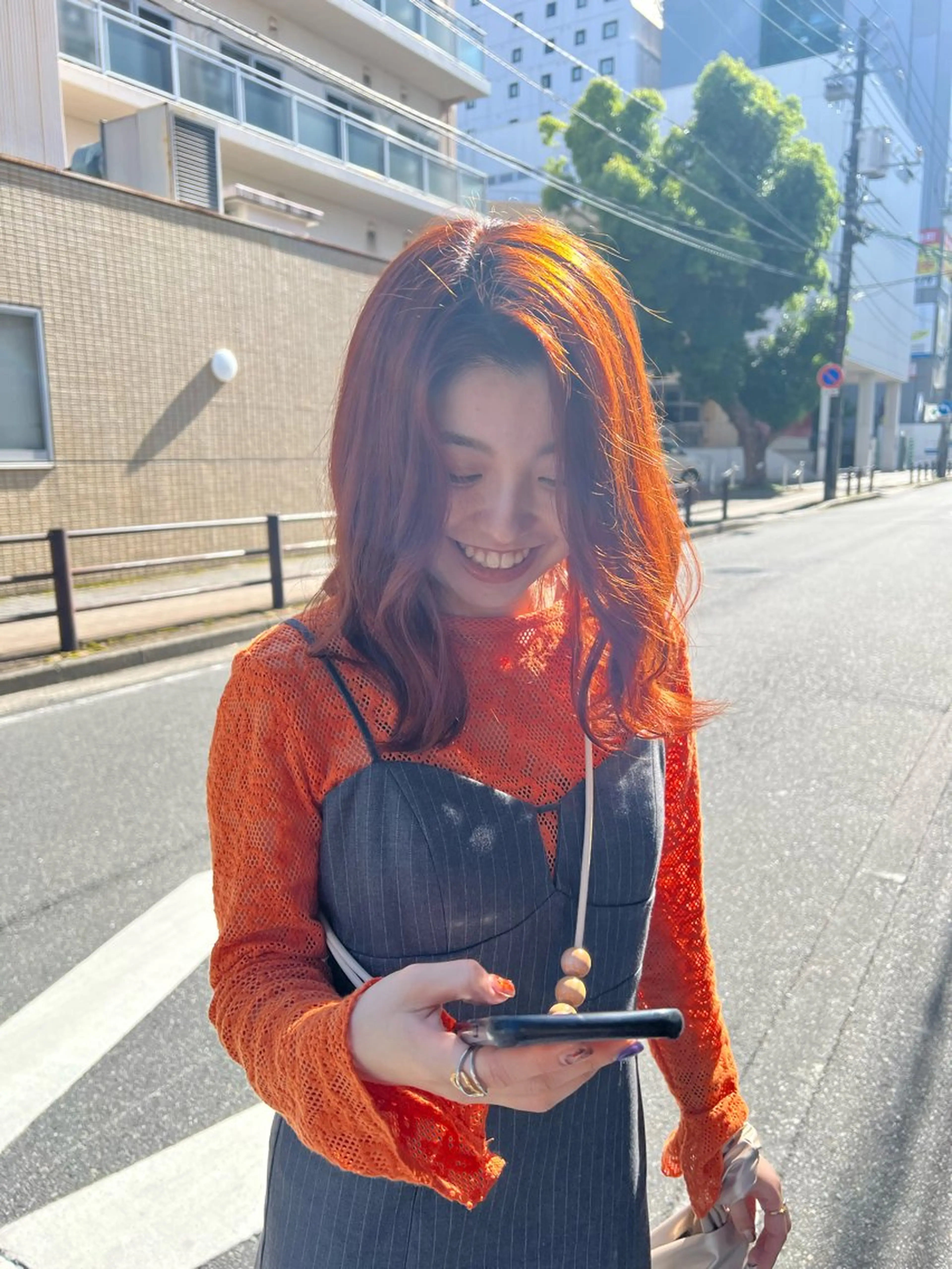 ミディアム くびれヘア ヘアカラー VISION 巻幡野花のヘアスタイル